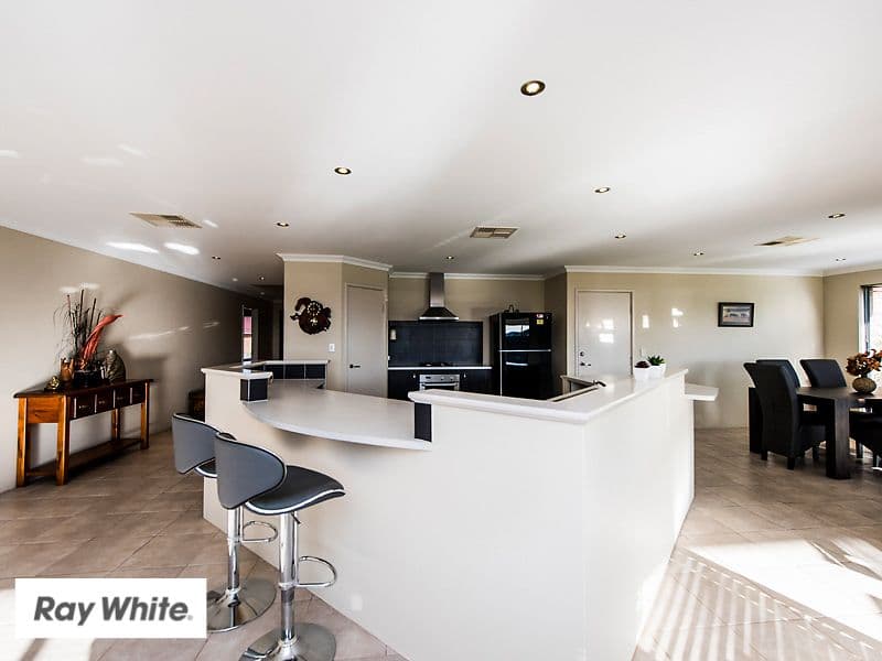 82 Amethyst Parkway, Aveley WA 6069, Aveley - Thumbnail 6