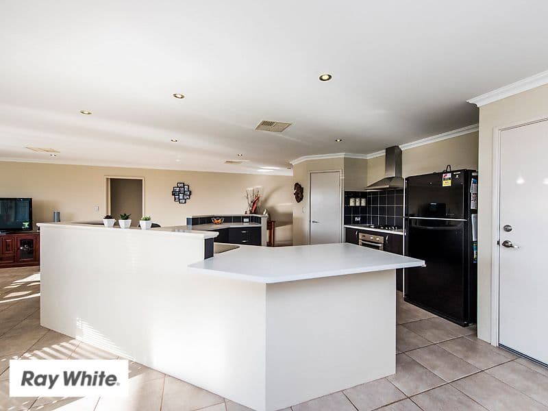 82 Amethyst Parkway, Aveley WA 6069, Aveley - Thumbnail 7