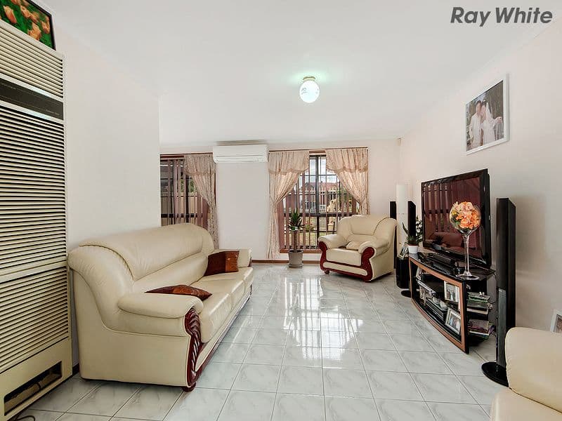 12 Sword Walk, Kings Park VIC 3021, Kings Park - Thumbnail 4