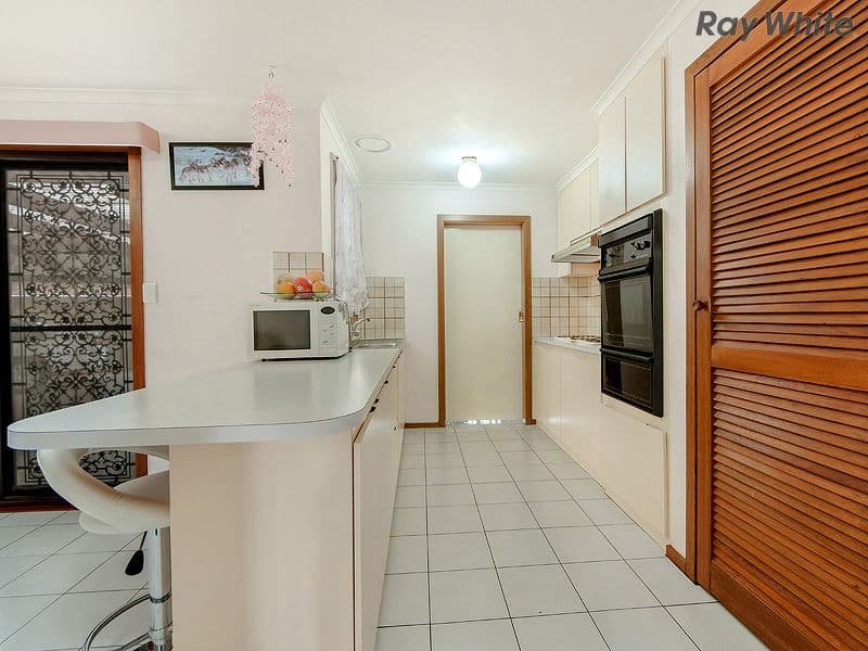 12 Sword Walk, Kings Park VIC 3021, Kings Park - Thumbnail 5