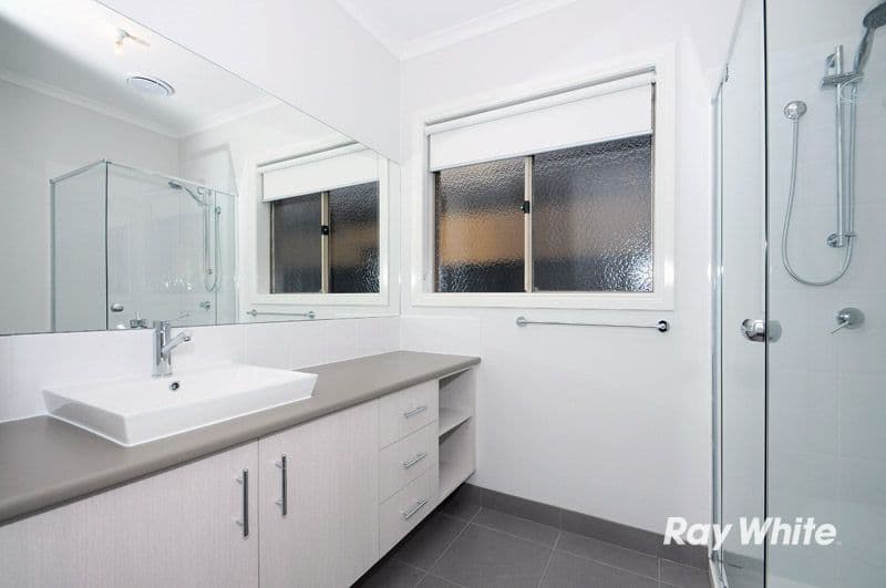 13 Connewara Crescent, CLYDE NORTH VIC 3978, Clyde North - Thumbnail 8