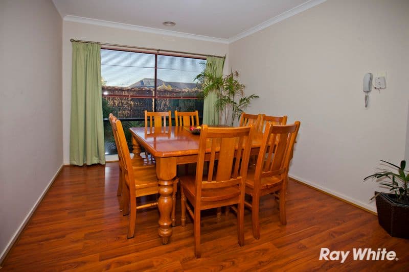 2 Britton Drive, PAKENHAM VIC 3810, Pakenham - Thumbnail 5