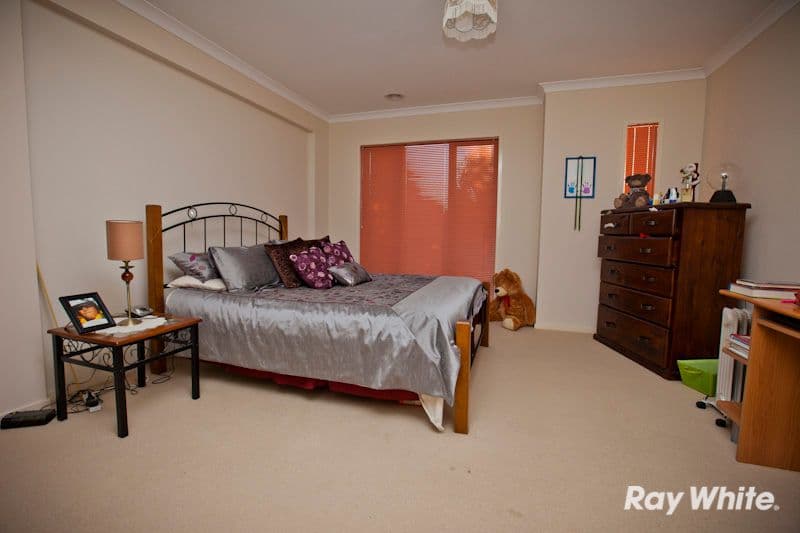2 Britton Drive, PAKENHAM VIC 3810, Pakenham - Thumbnail 6