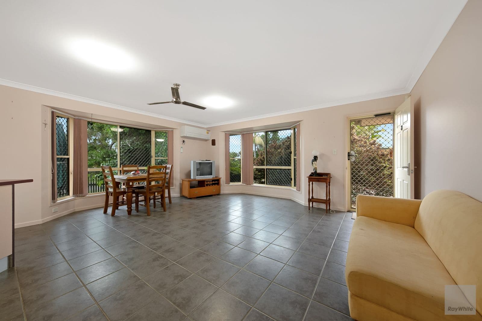 1 Burnett Street, Yeppoon QLD 4703, Yeppoon - Thumbnail 3