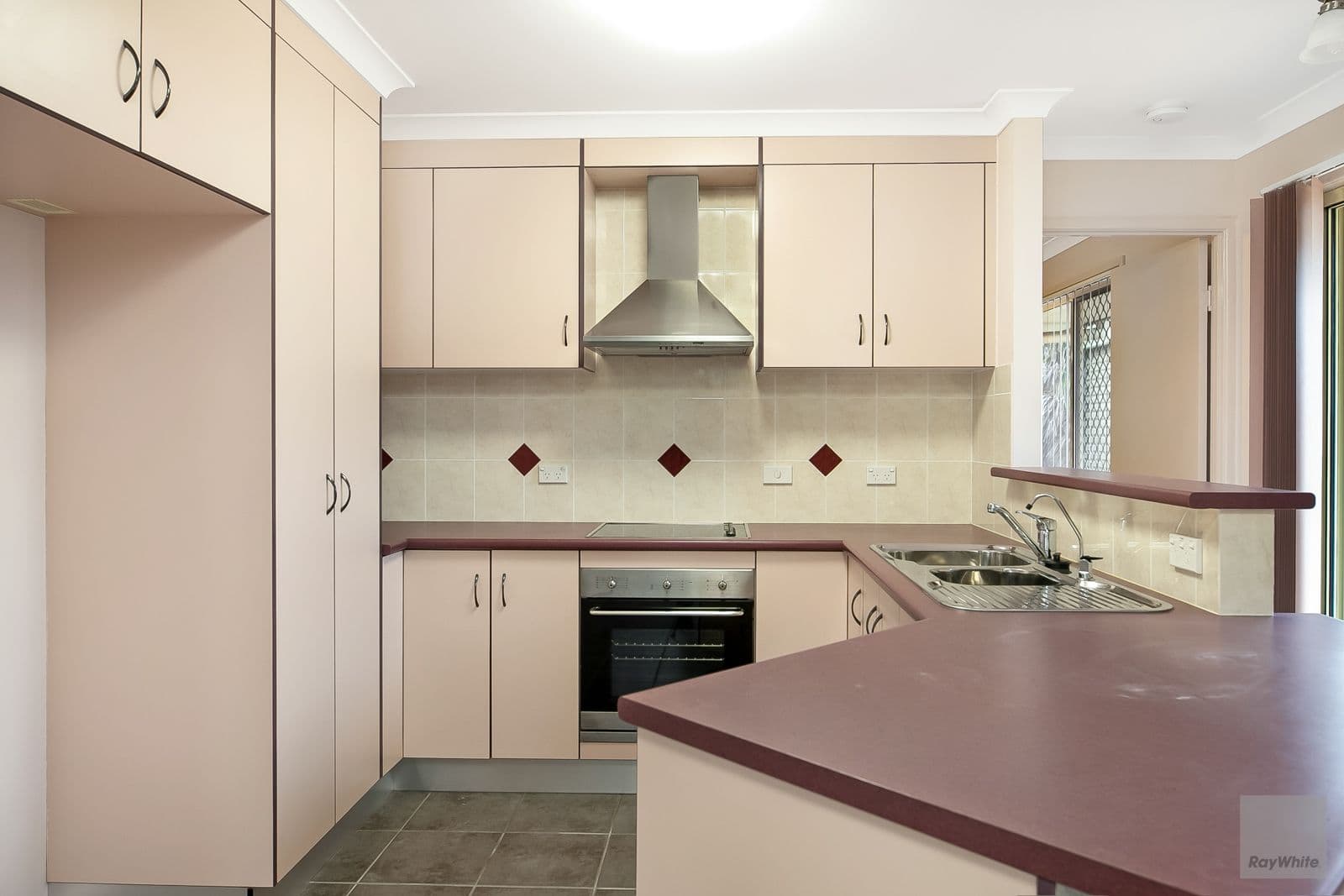 1 Burnett Street, Yeppoon QLD 4703, Yeppoon - Thumbnail 5