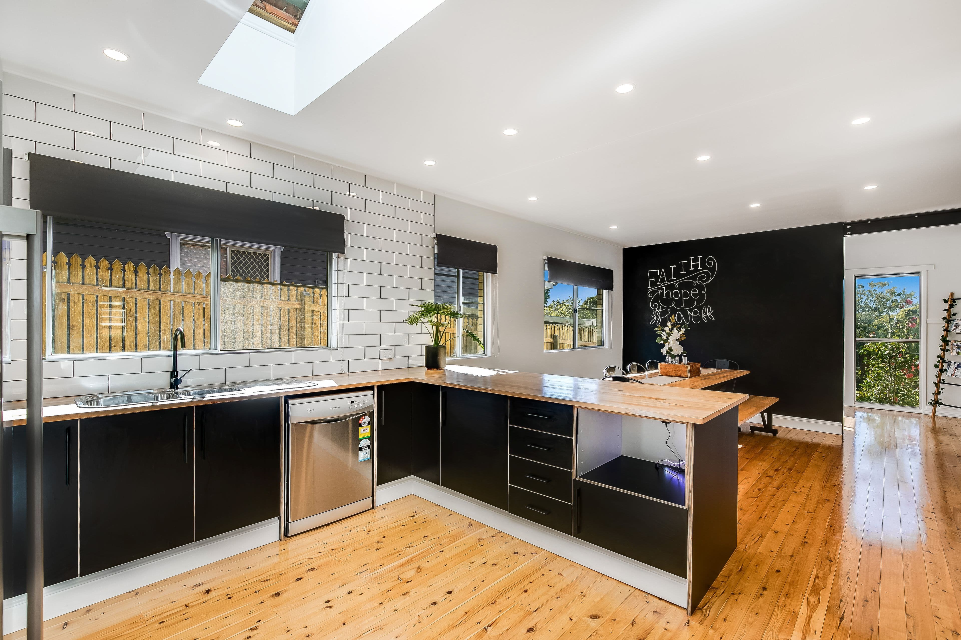9 Blackdown Street, Harristown QLD 4350, Harristown - Thumbnail 8