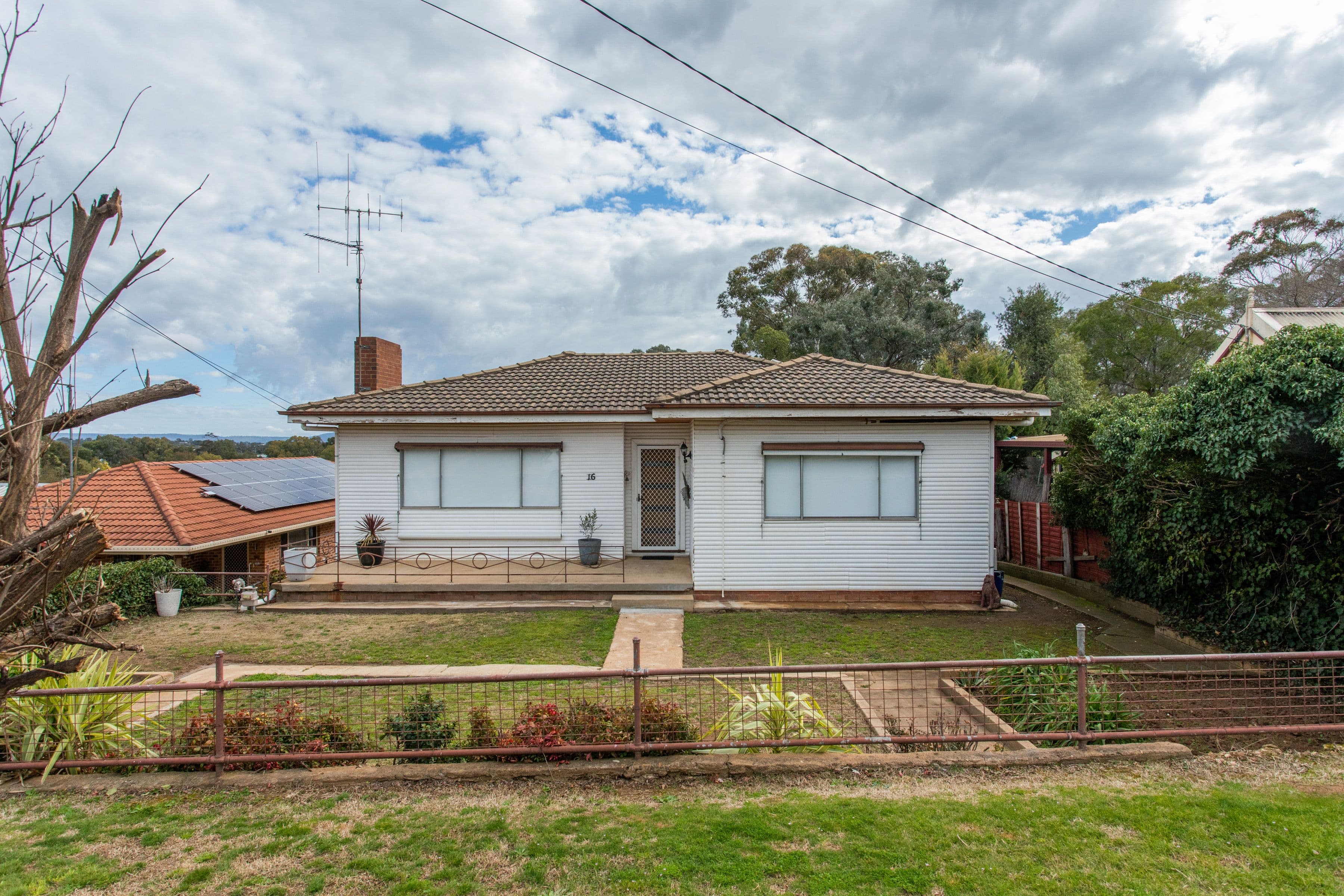 16 Smith Street, Cowra NSW 2794, Cowra - Image 1