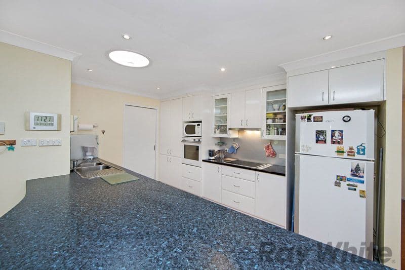 16 Wailele Avenue, Budgewoi NSW 2262, Budgewoi - Thumbnail 5