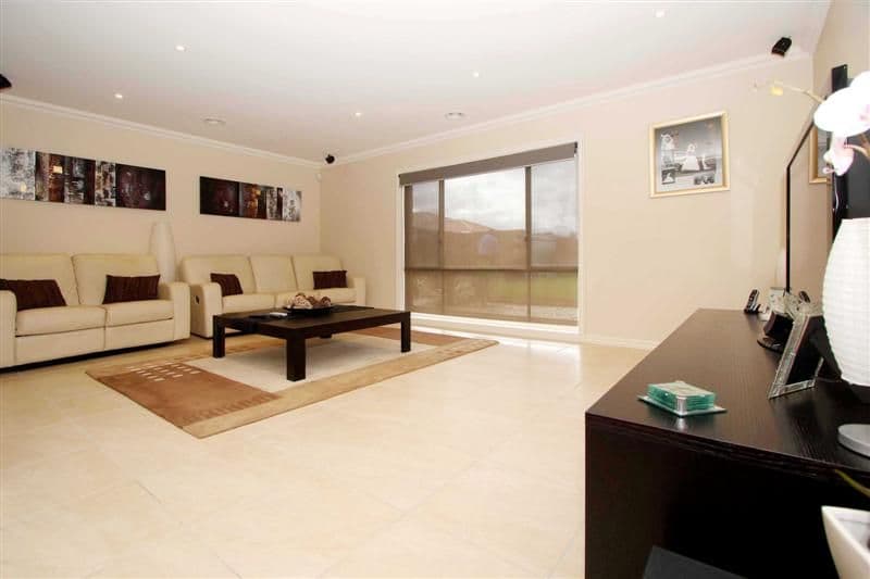 8 Exhibition Parade, TAYLORS HILL VIC 3037, Taylors Hill - Thumbnail 5