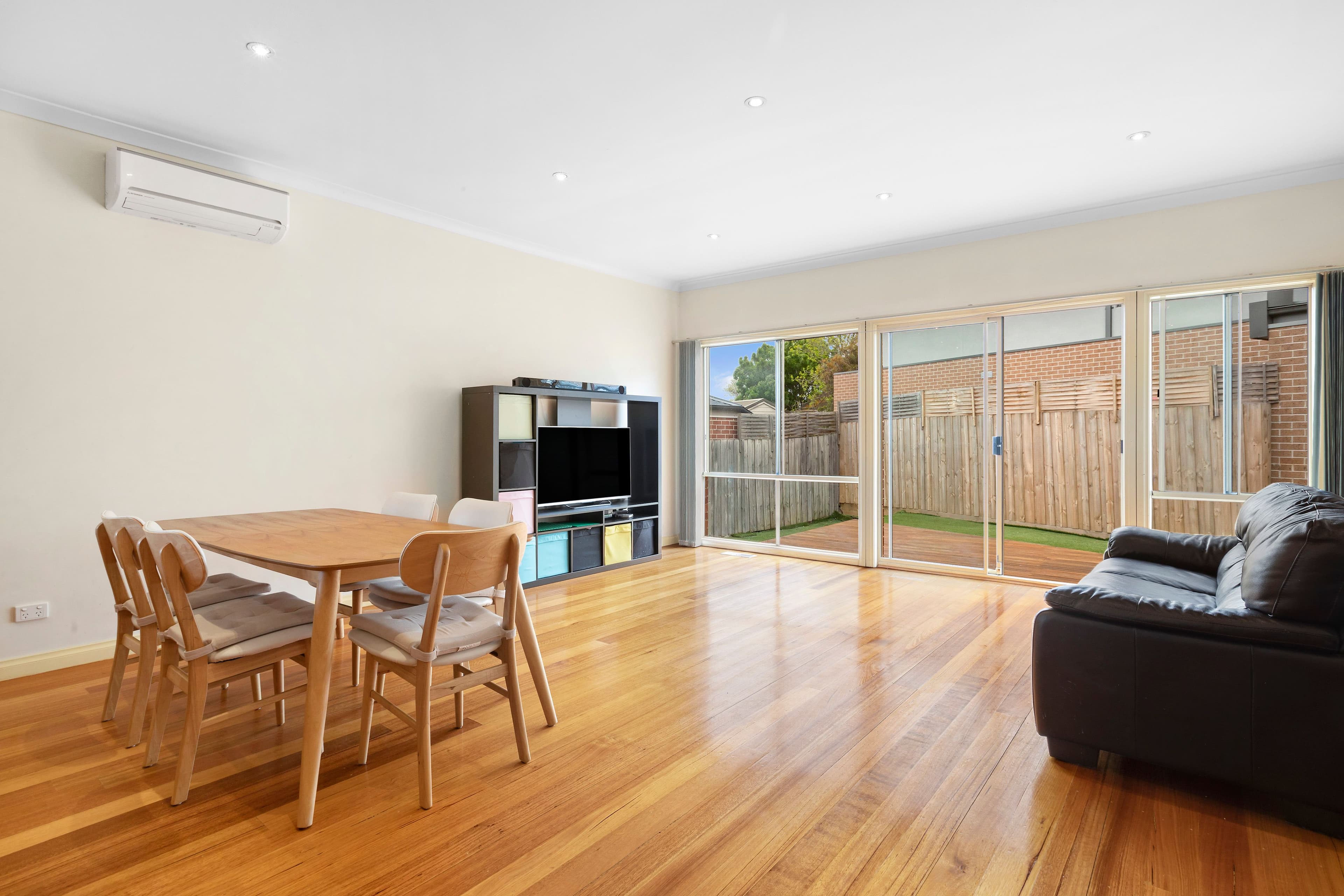 36 Jindabyne Avenue, Chadstone VIC 3148, Chadstone - Thumbnail 2