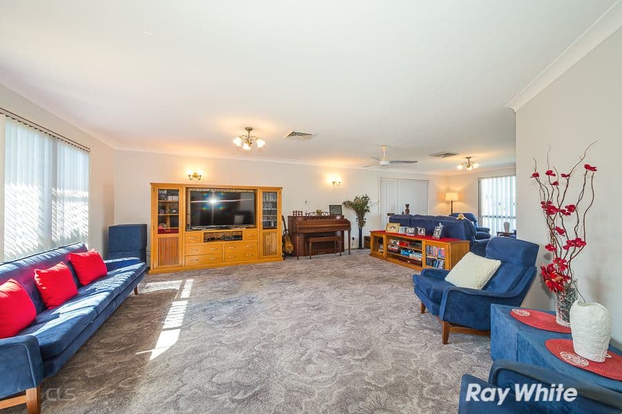 98 Endeavour Drive, Banksia Beach QLD 4507, Banksia Beach - Thumbnail 4