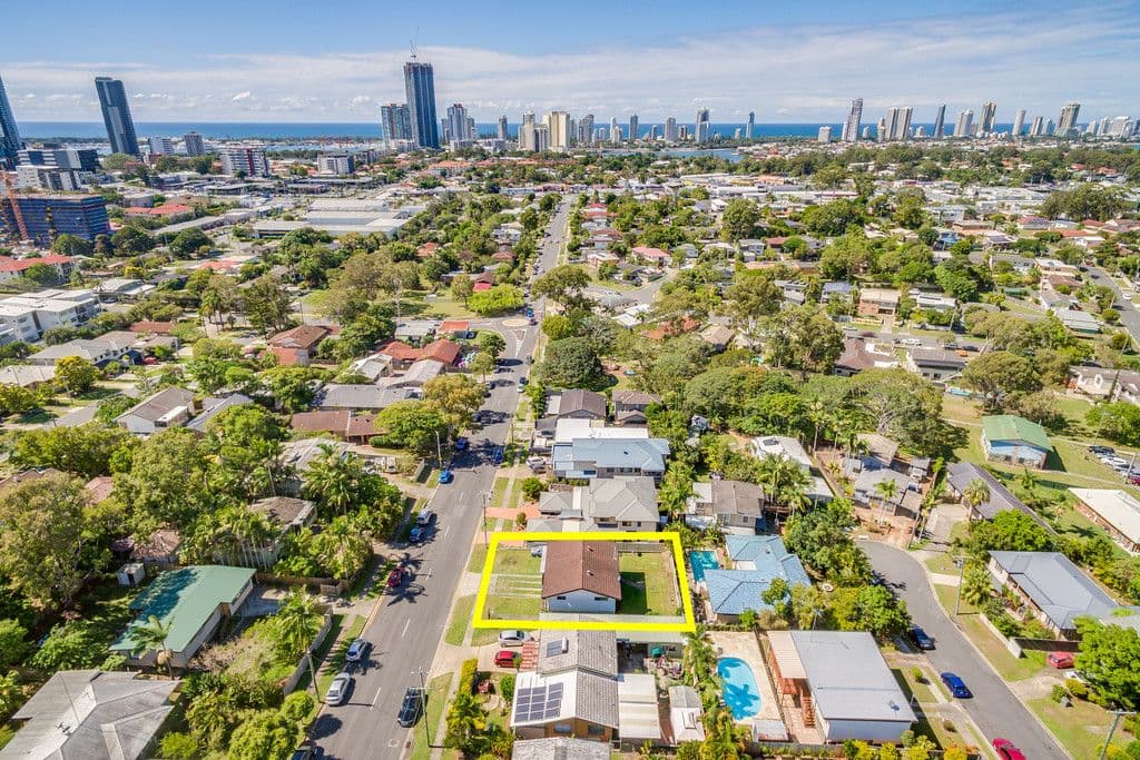 64 Minnie Street, Southport QLD 4215, Southport - Thumbnail 2