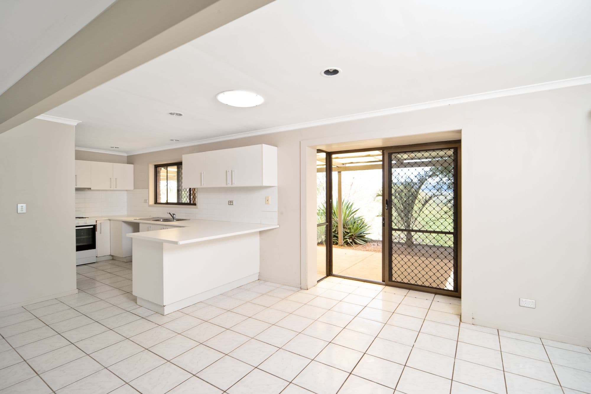 91 - 99 Kooralbyn Drive, Kooralbyn QLD 4285, Kooralbyn - Thumbnail 2