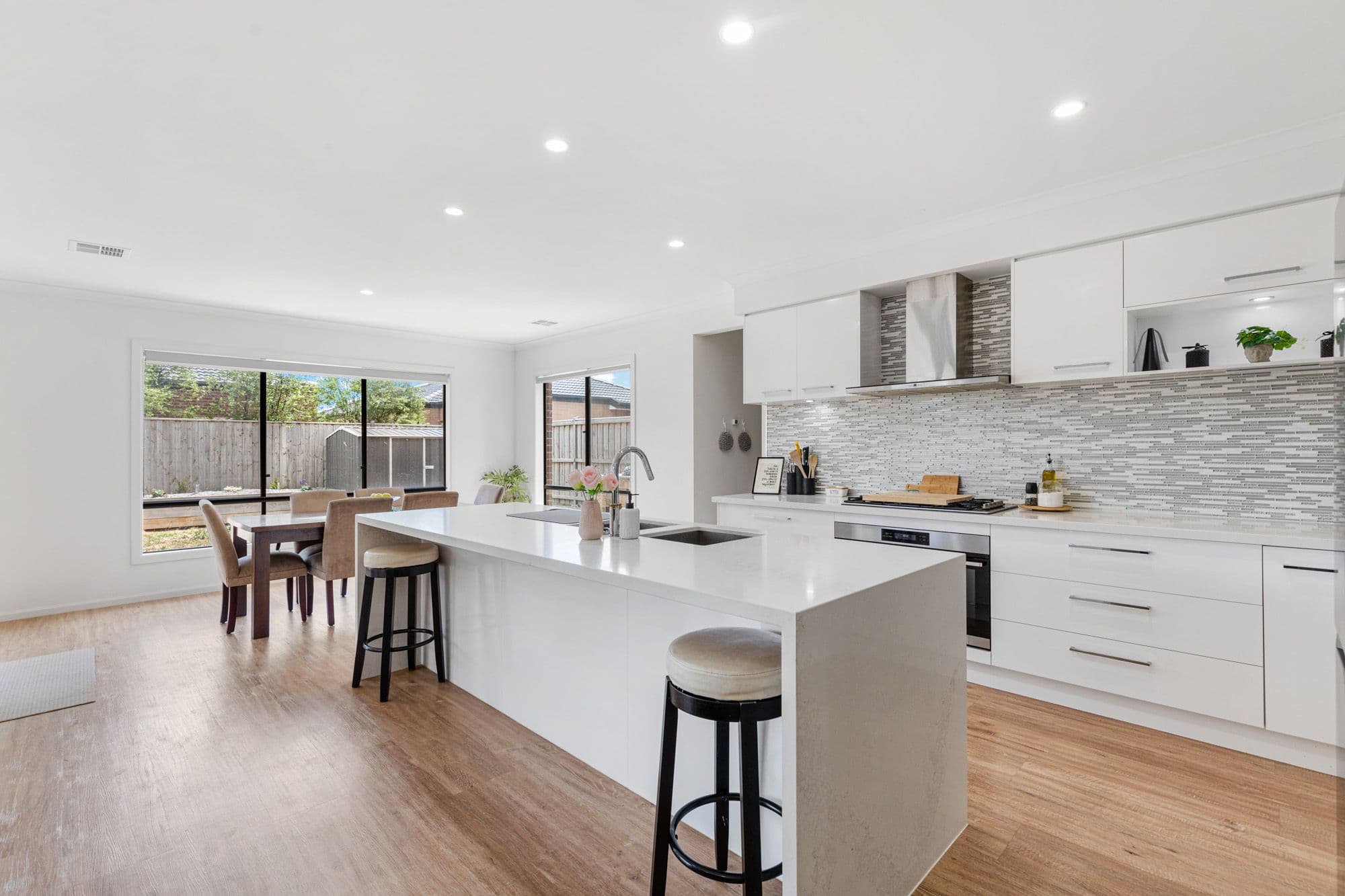 37 Jessen Way, Wyndham Vale VIC 3024, Wyndham Vale - Thumbnail 2