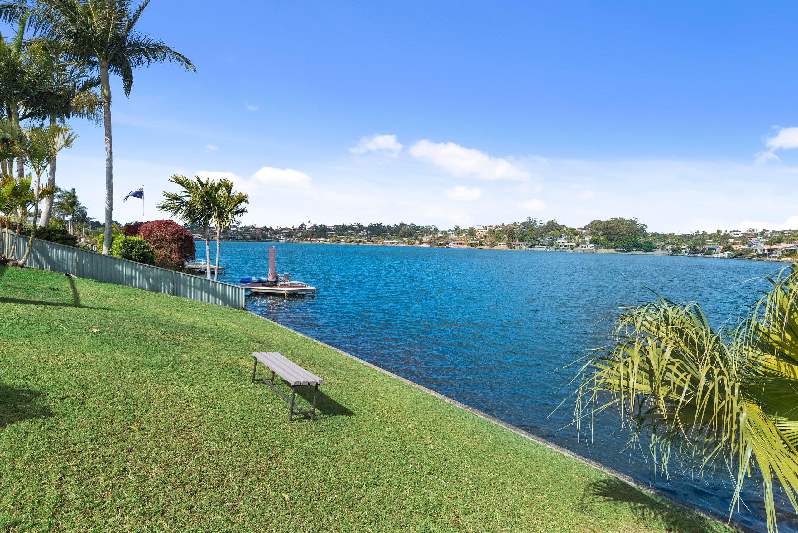 195 Nineteenth Avenue, Elanora QLD 4221, Elanora - Thumbnail 2
