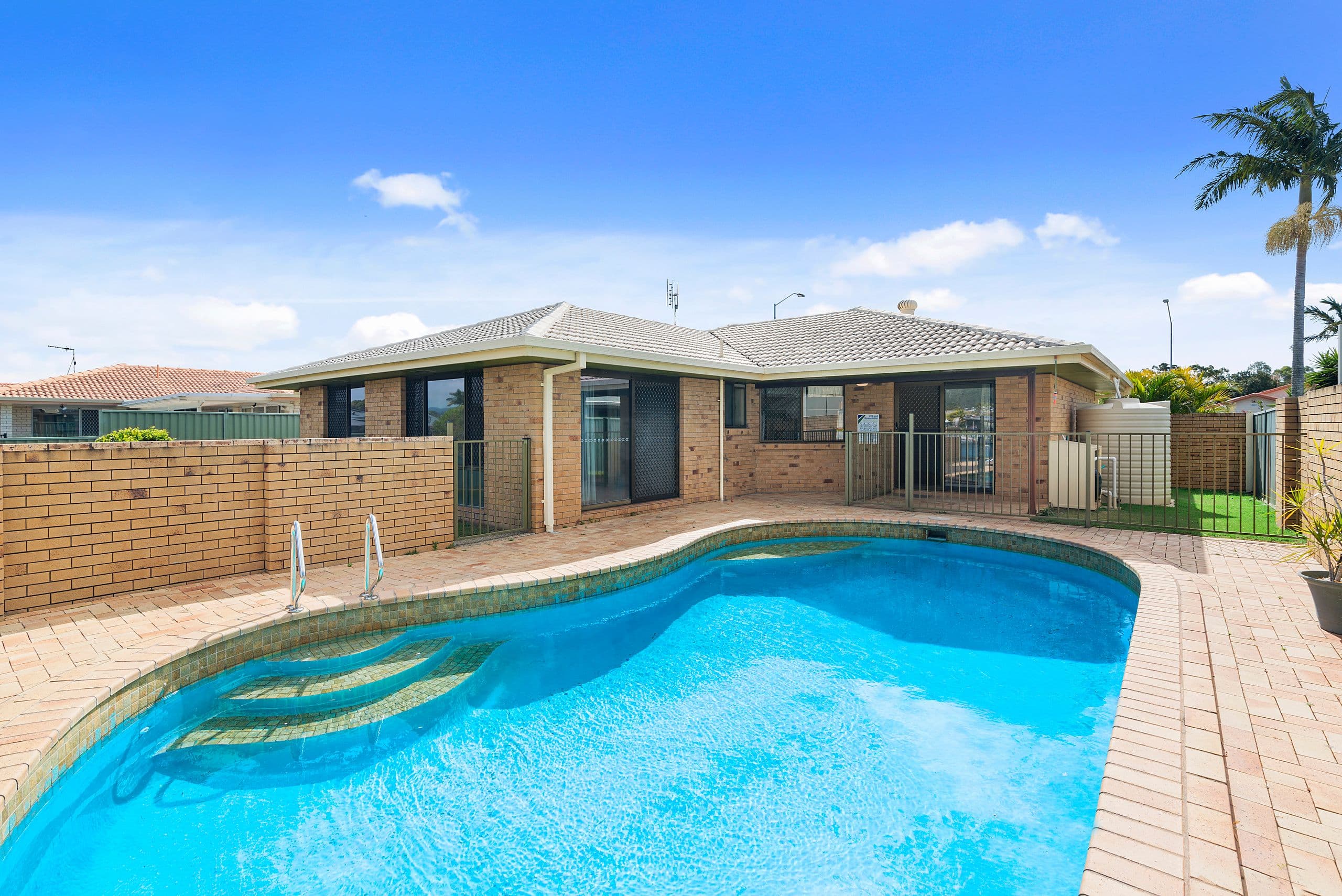 195 Nineteenth Avenue, Elanora QLD 4221, Elanora - Thumbnail 5