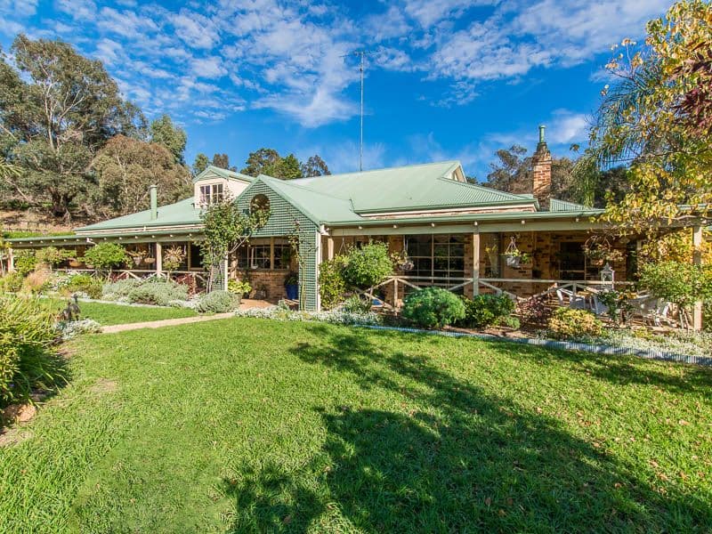 715 Pechey Road, Swan View WA 6056, Swan View - Image 1