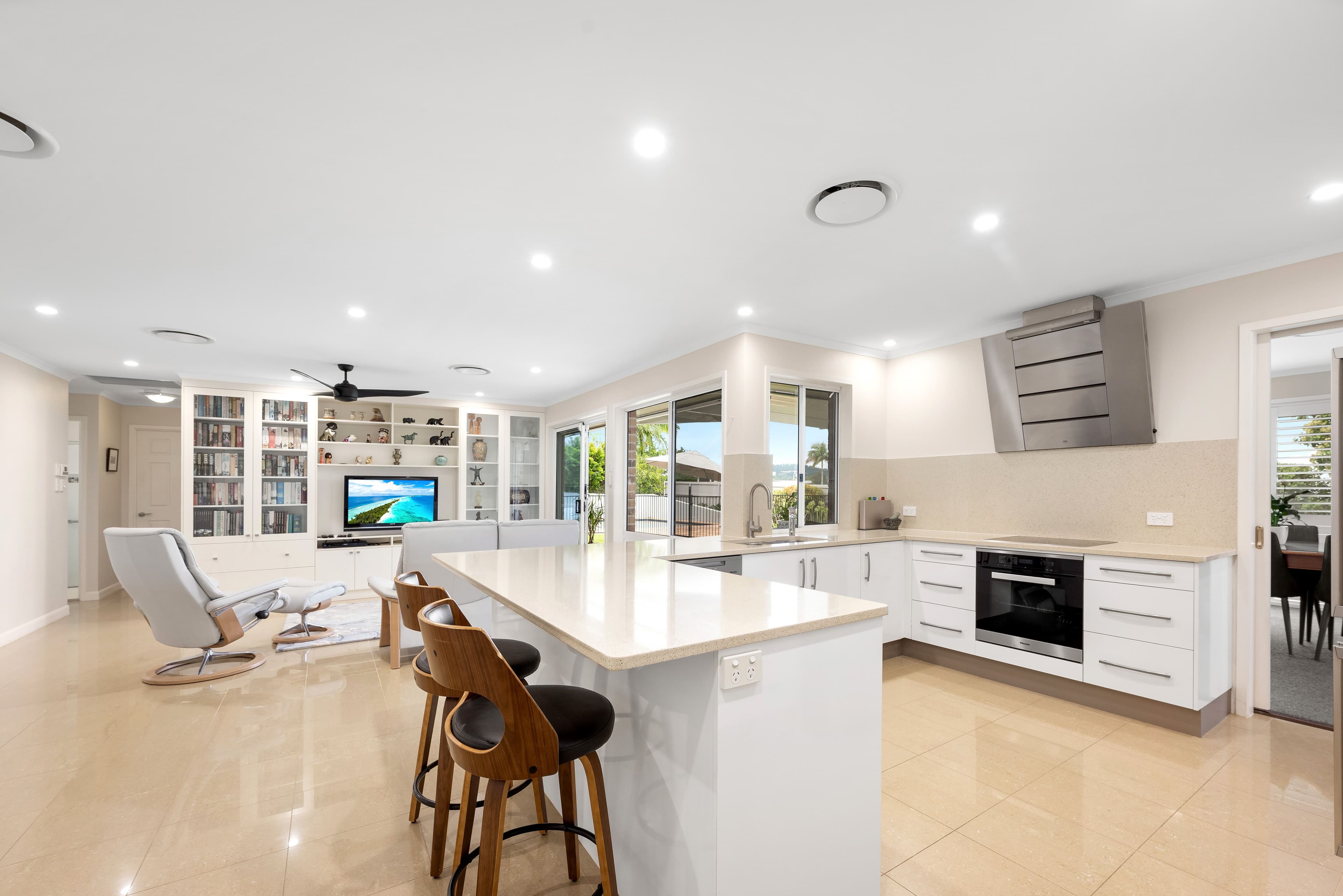 9 Weemala Street, The Gap QLD 4061, The Gap - Thumbnail 3