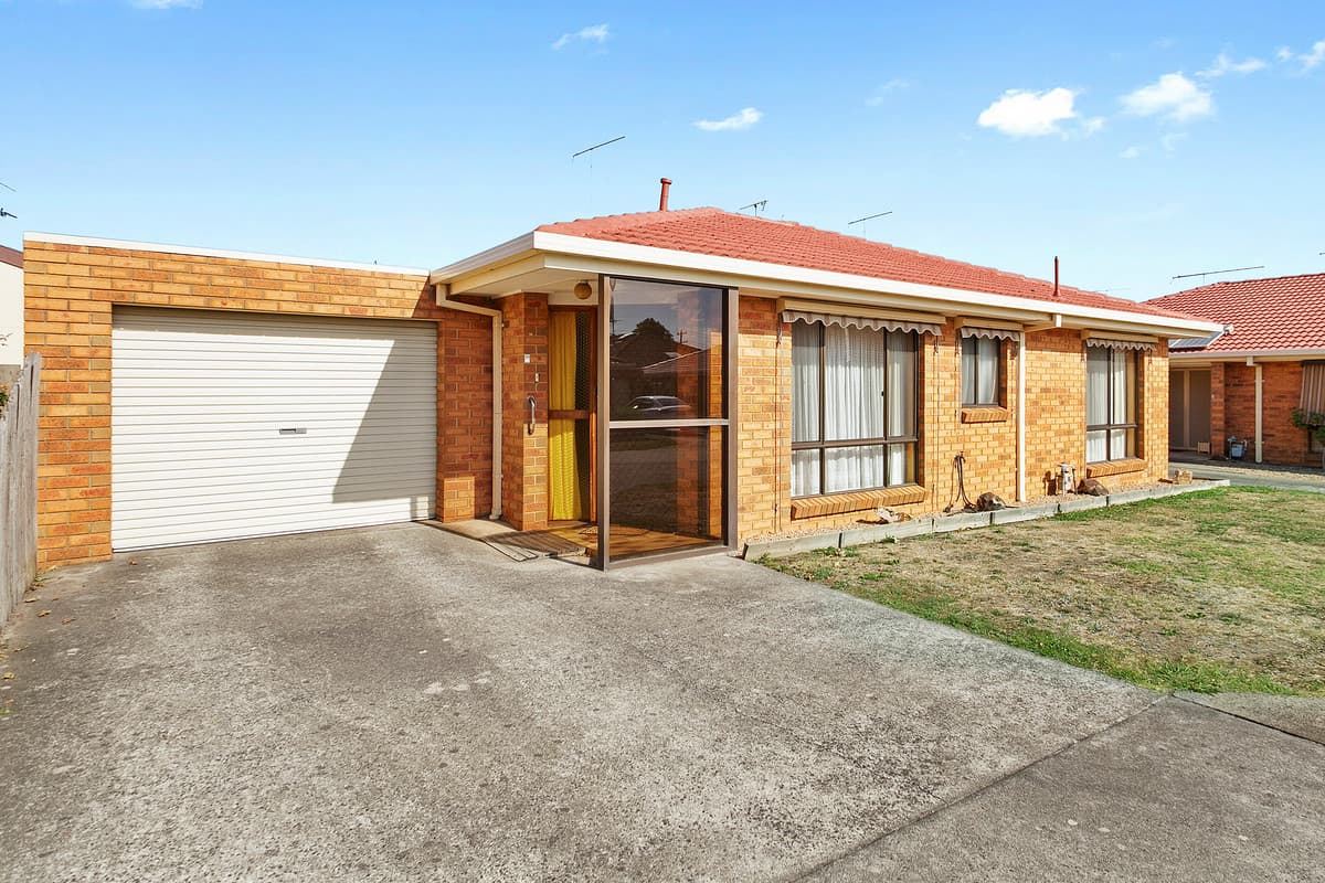 2 / 10 Ann Street, MORWELL VIC 3840, Morwell - Image 1
