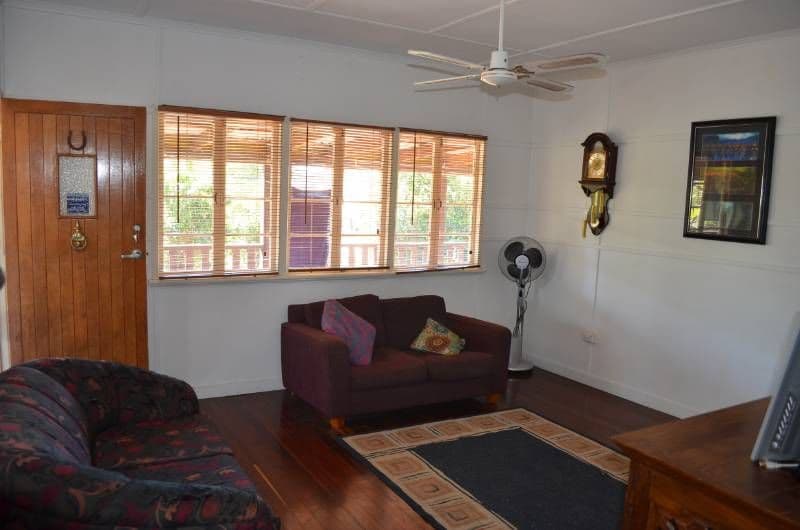 22 Golding Street, BARNEY POINT QLD 4680, Barney Point - Thumbnail 3