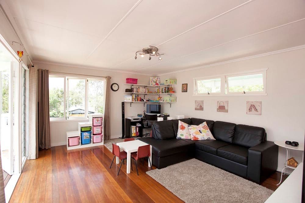 27 Dowrie Street, UPPER MOUNT GRAVATT QLD 4122, Upper Mount Gravatt - Thumbnail 2