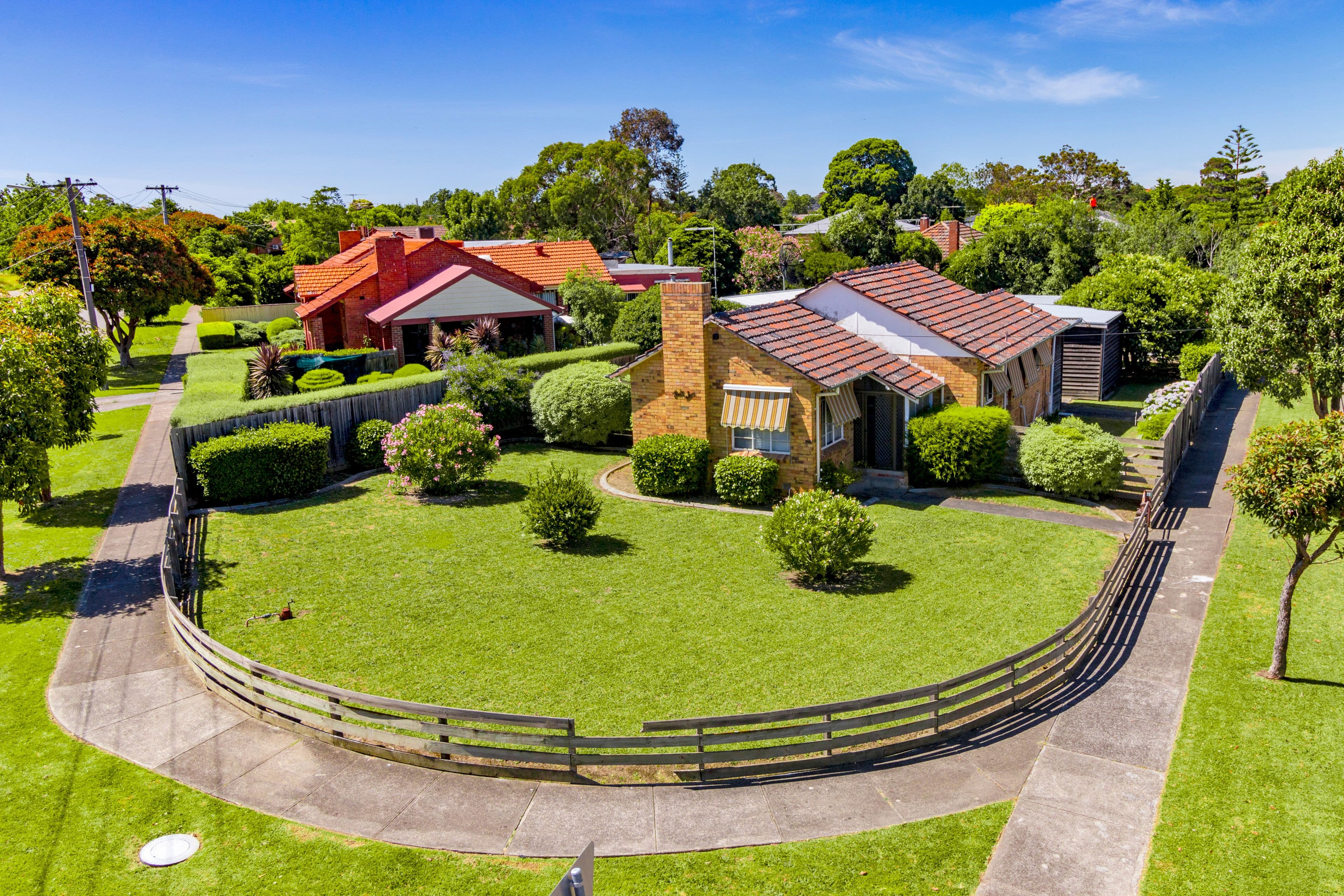 37 Lawson Parade, Heidelberg Heights VIC 3081, Heidelberg Heights - Thumbnail 2
