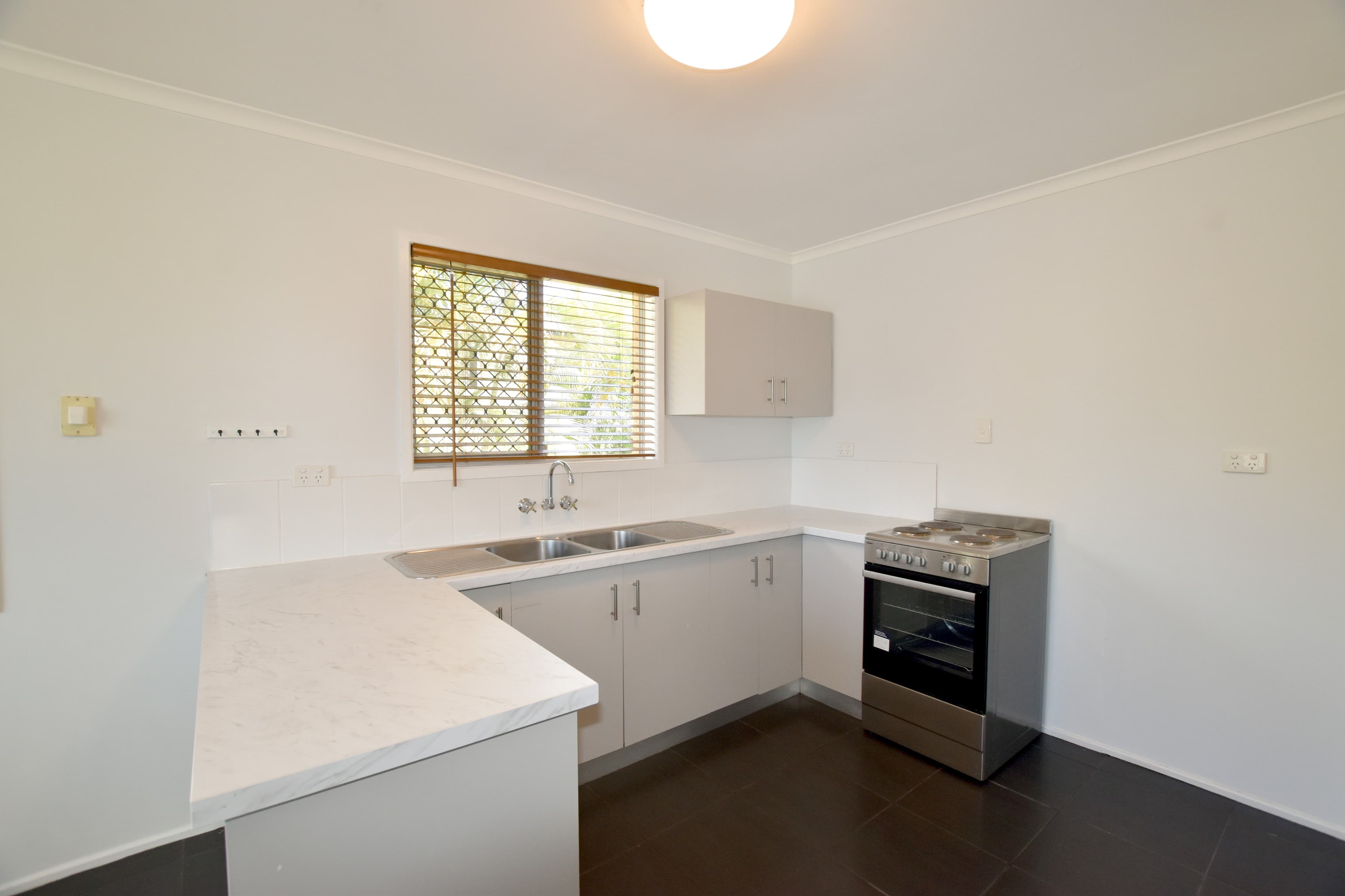 19 Sandpiper Avenue, New Auckland QLD 4680, New Auckland - Thumbnail 4