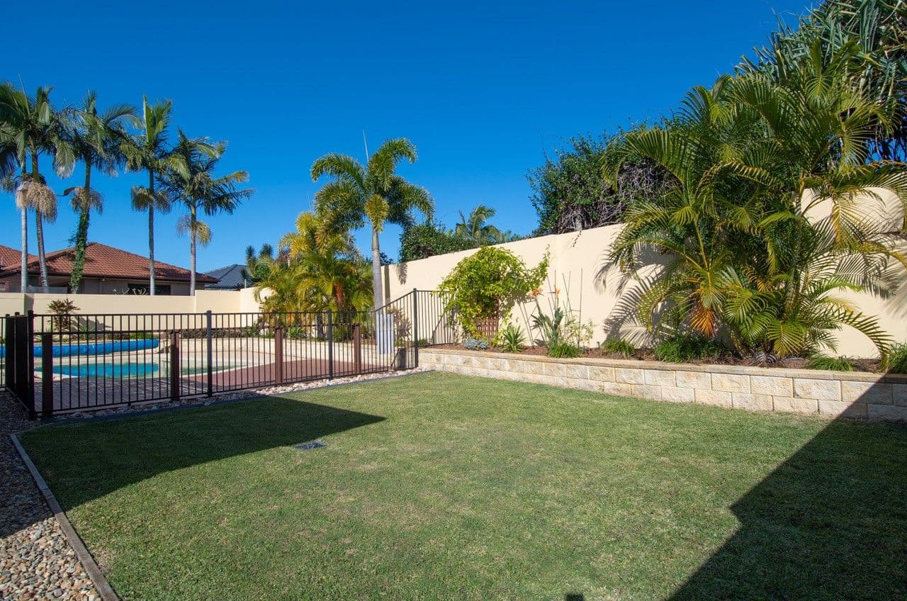 4 Eastbourne Chase, Arundel QLD 4214, Arundel - Thumbnail 4