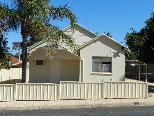 3 Sultana Street, Berri SA 5343, Berri - Thumbnail 2