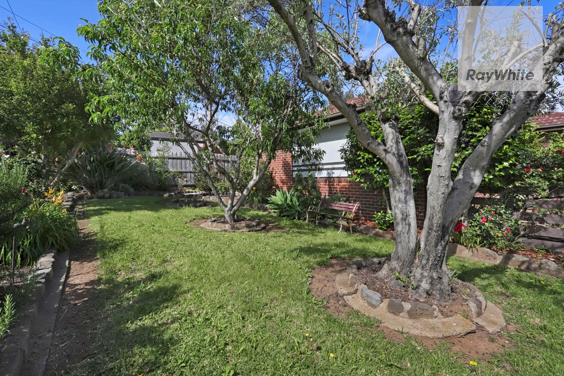 13 Ellesmere Crescent, Gladstone Park VIC 3043, Gladstone Park - Thumbnail 3