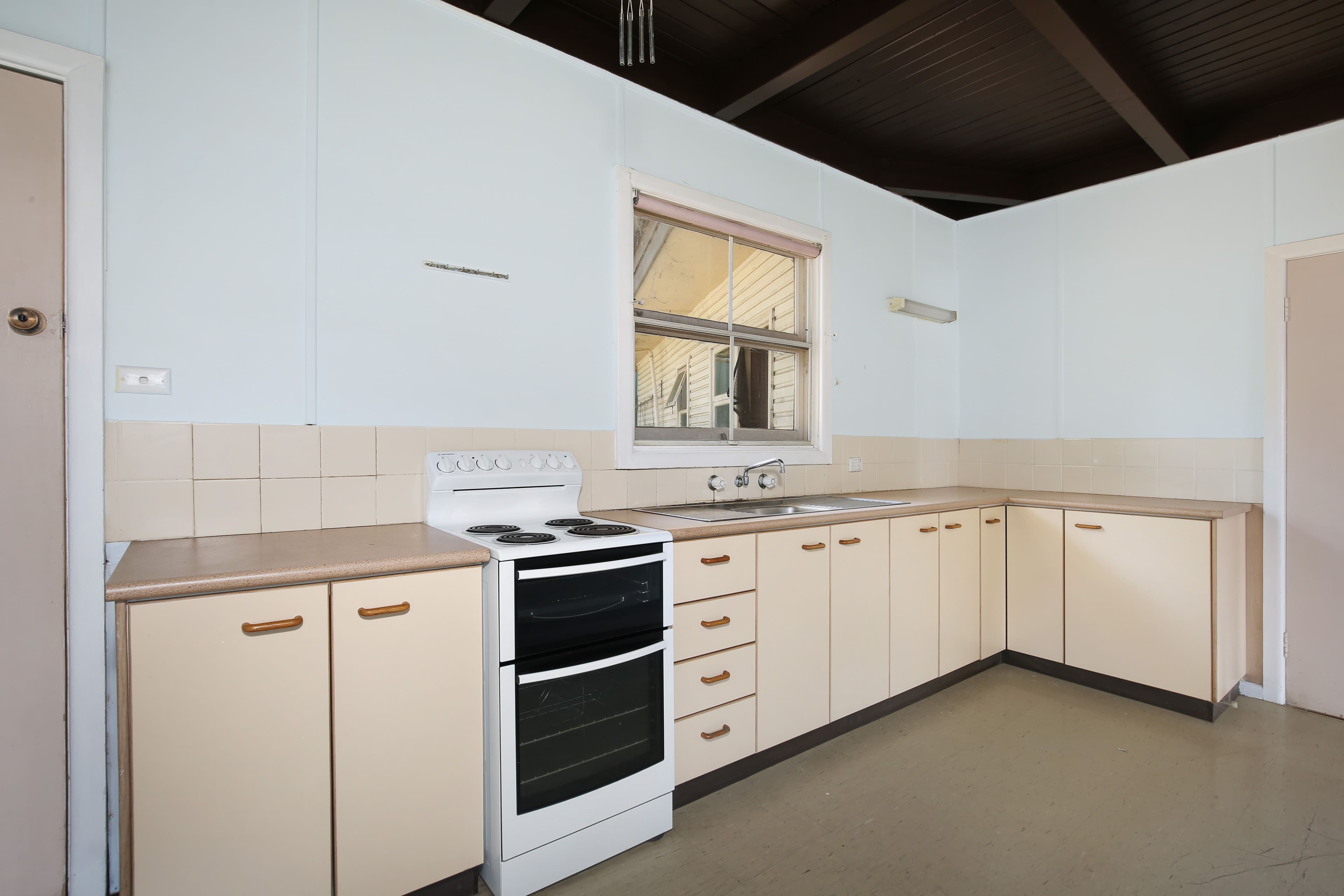 153 Kanahooka Road, Kanahooka - Thumbnail 3
