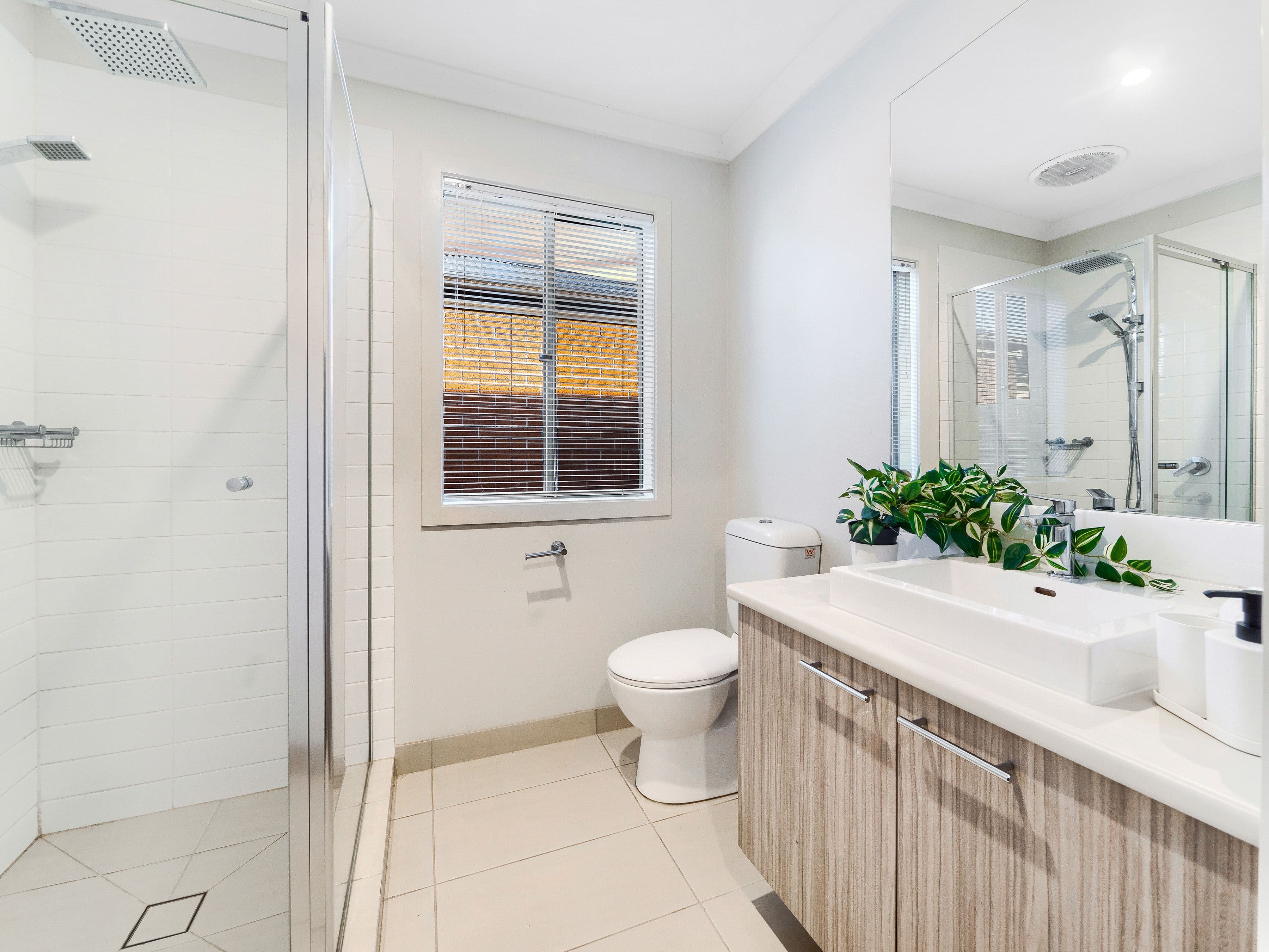57 Swindale Way, Clyde North VIC 3978, Clyde North - Thumbnail 3