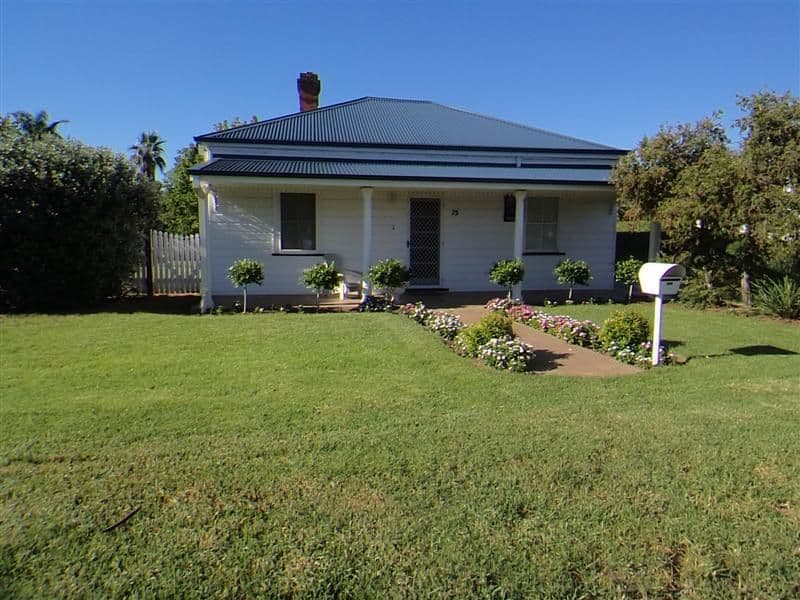 75 Whiteley Street, Wellington NSW 2820, Wellington - Image 1