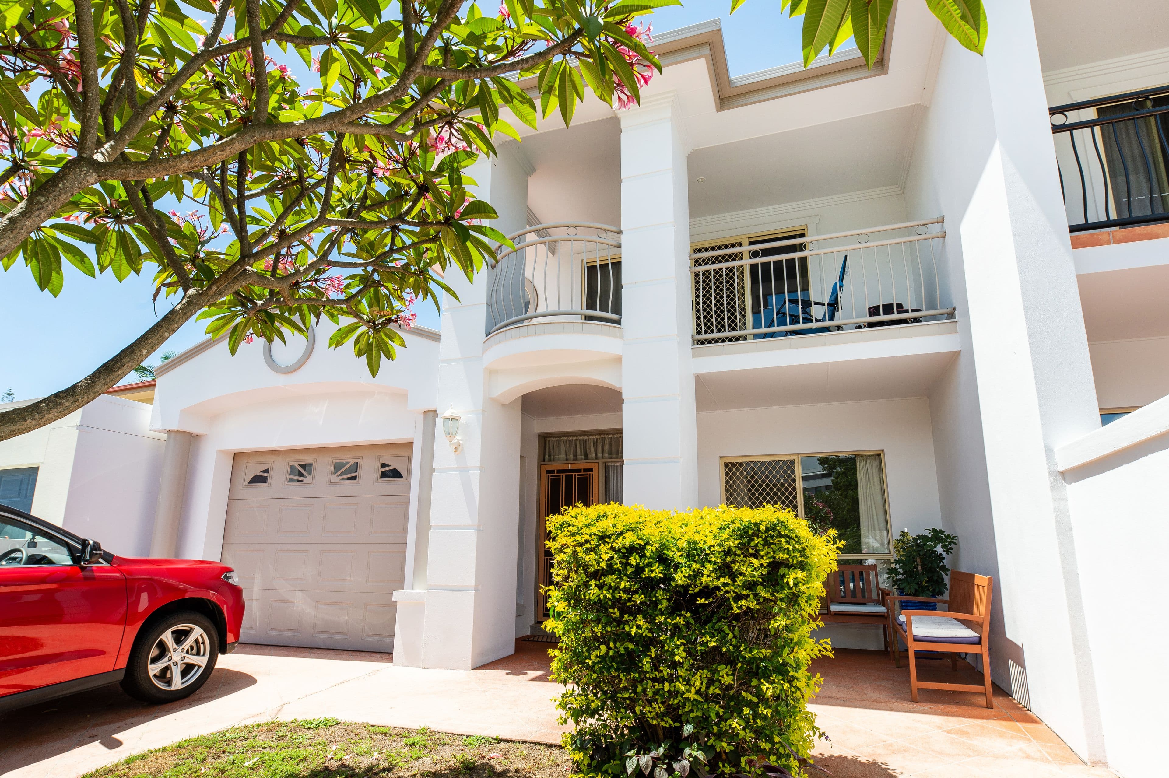 12 Jasmine Avenue, Hollywell QLD 4216, Hollywell - Thumbnail 2