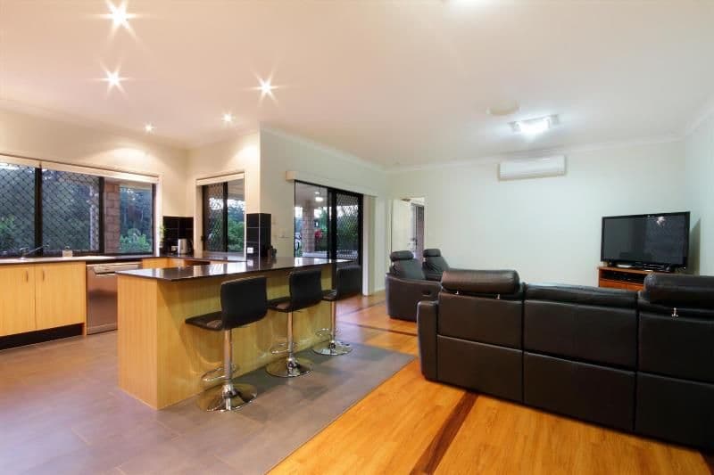 6 Jeanne Court, Peachester QLD 4519, Peachester - Thumbnail 2