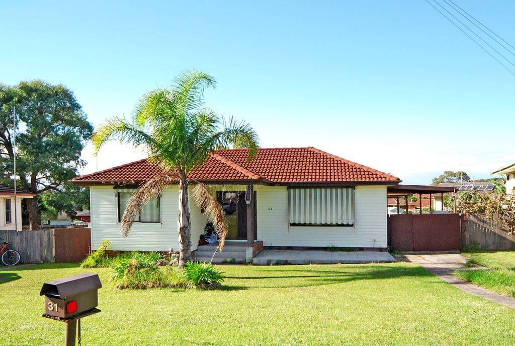 31 Messenger Road, BARRACK HEIGHTS NSW 2528, Barrack Heights - Image 1