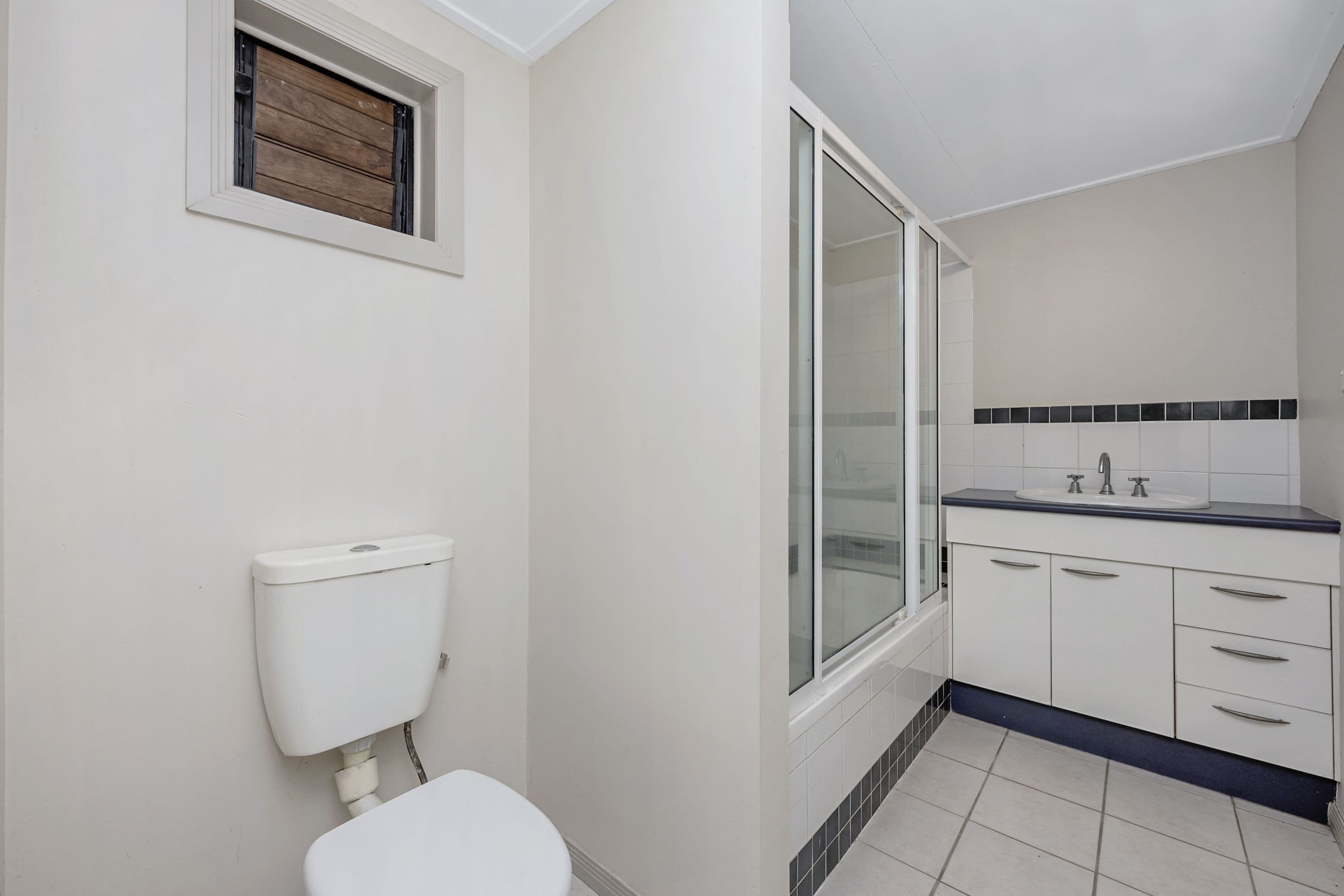 11 Batavia Street, Pimlico QLD 4812, Pimlico - Thumbnail 8