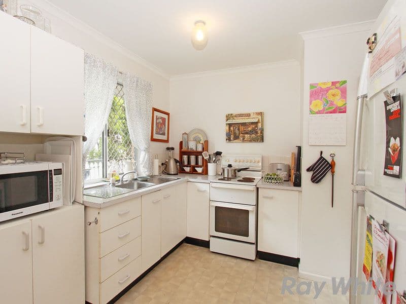38 Seventh Avenue, KEDRON QLD 4031, Kedron - Thumbnail 4