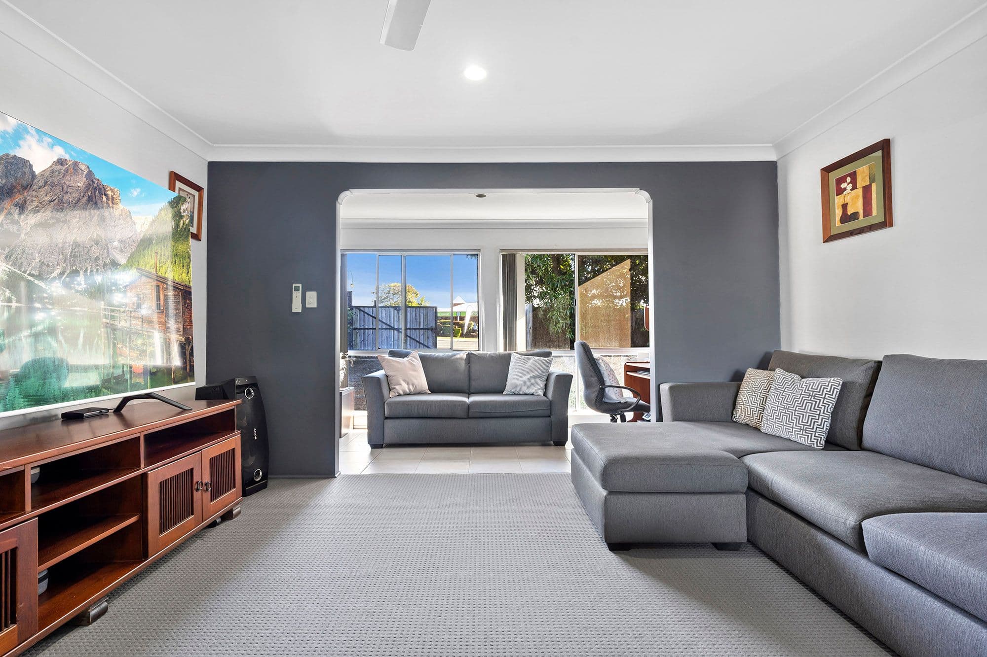 577 Mount Gravatt-Capalaba Road, Wishart QLD 4122, Wishart - Image 1