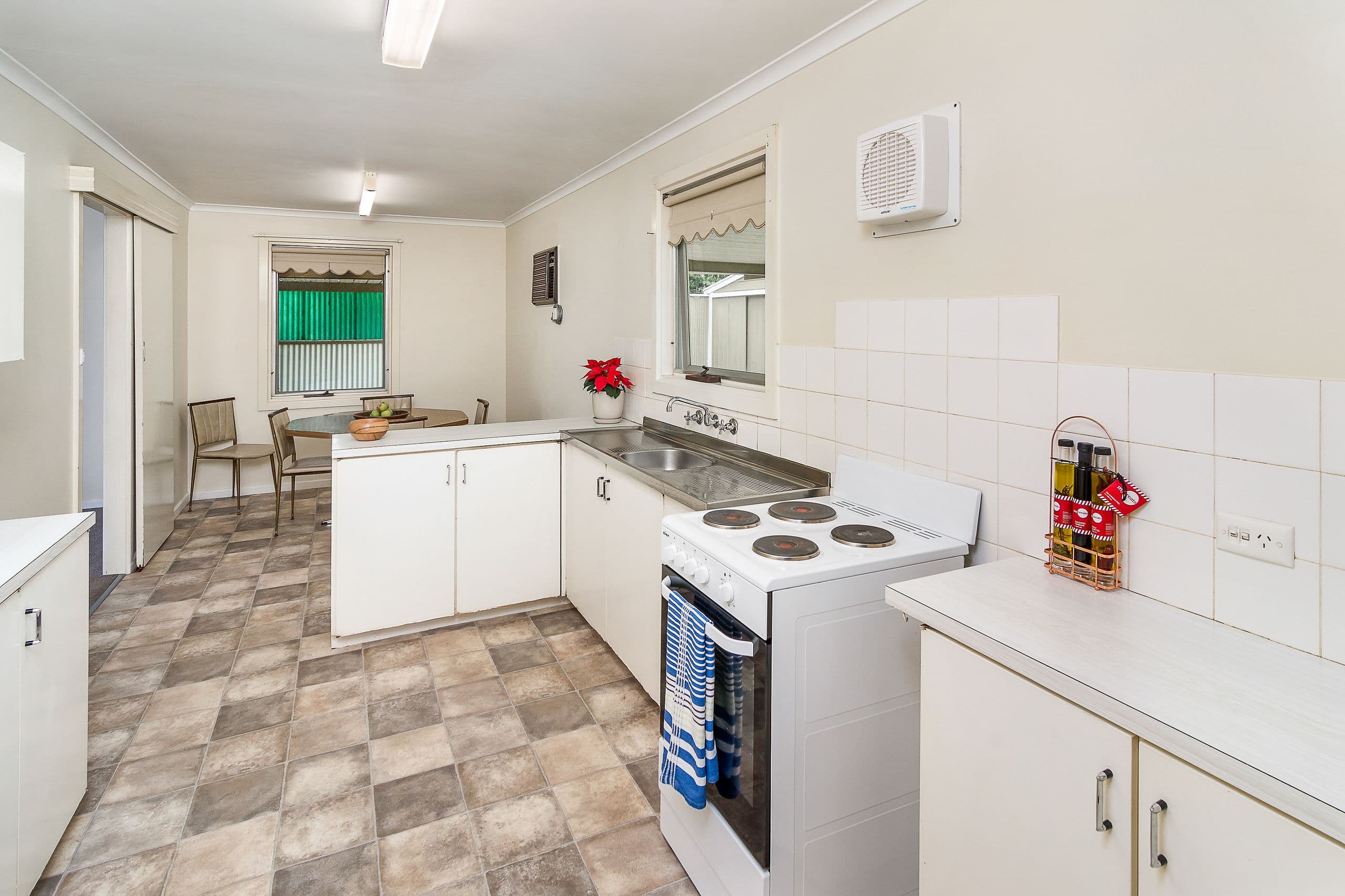 39 Ashbourne Road, Strathalbyn SA 5255, Strathalbyn - Thumbnail 3