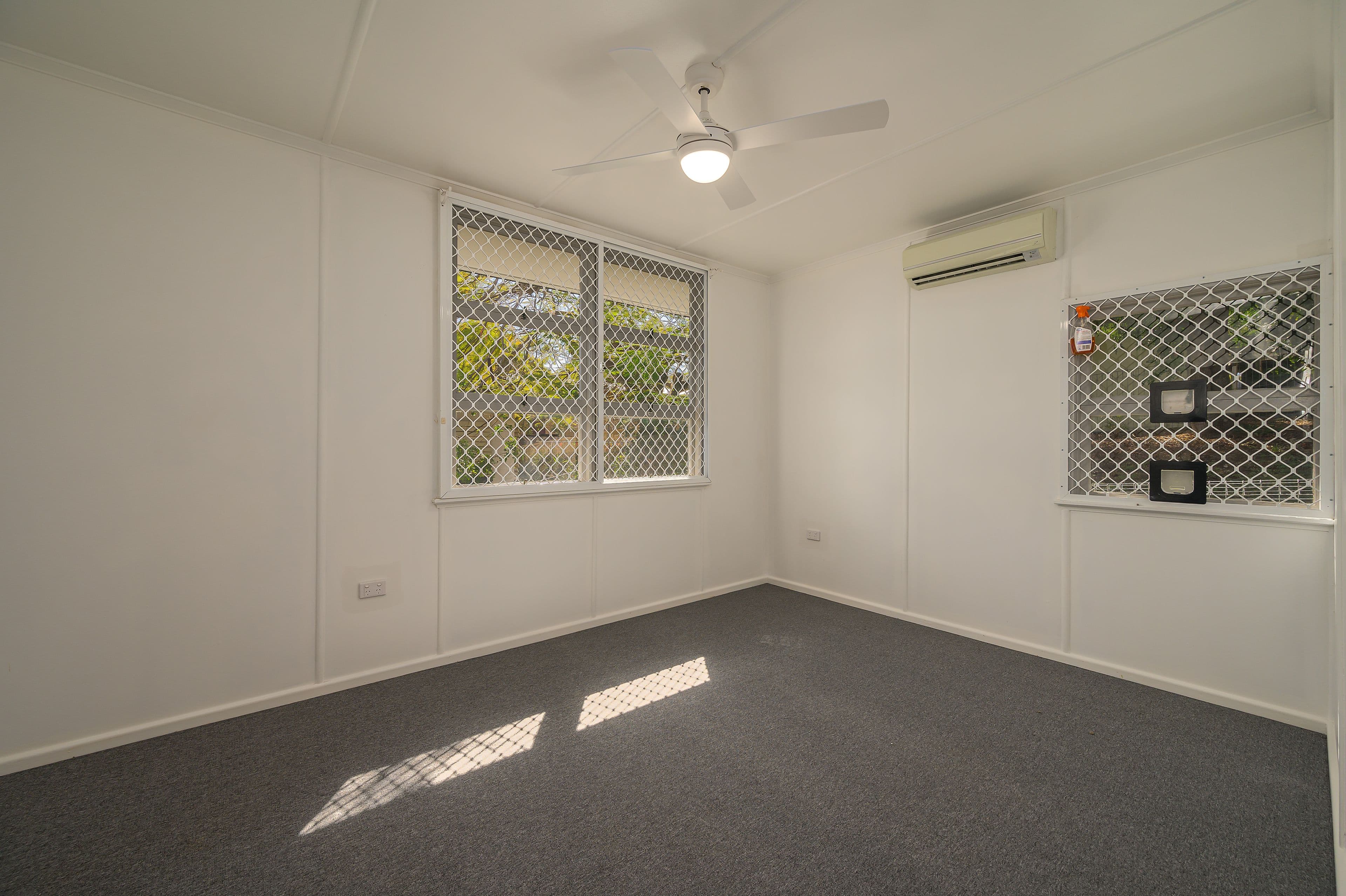 32 Higgins Street, West Gladstone QLD 4680, West Gladstone - Thumbnail 6