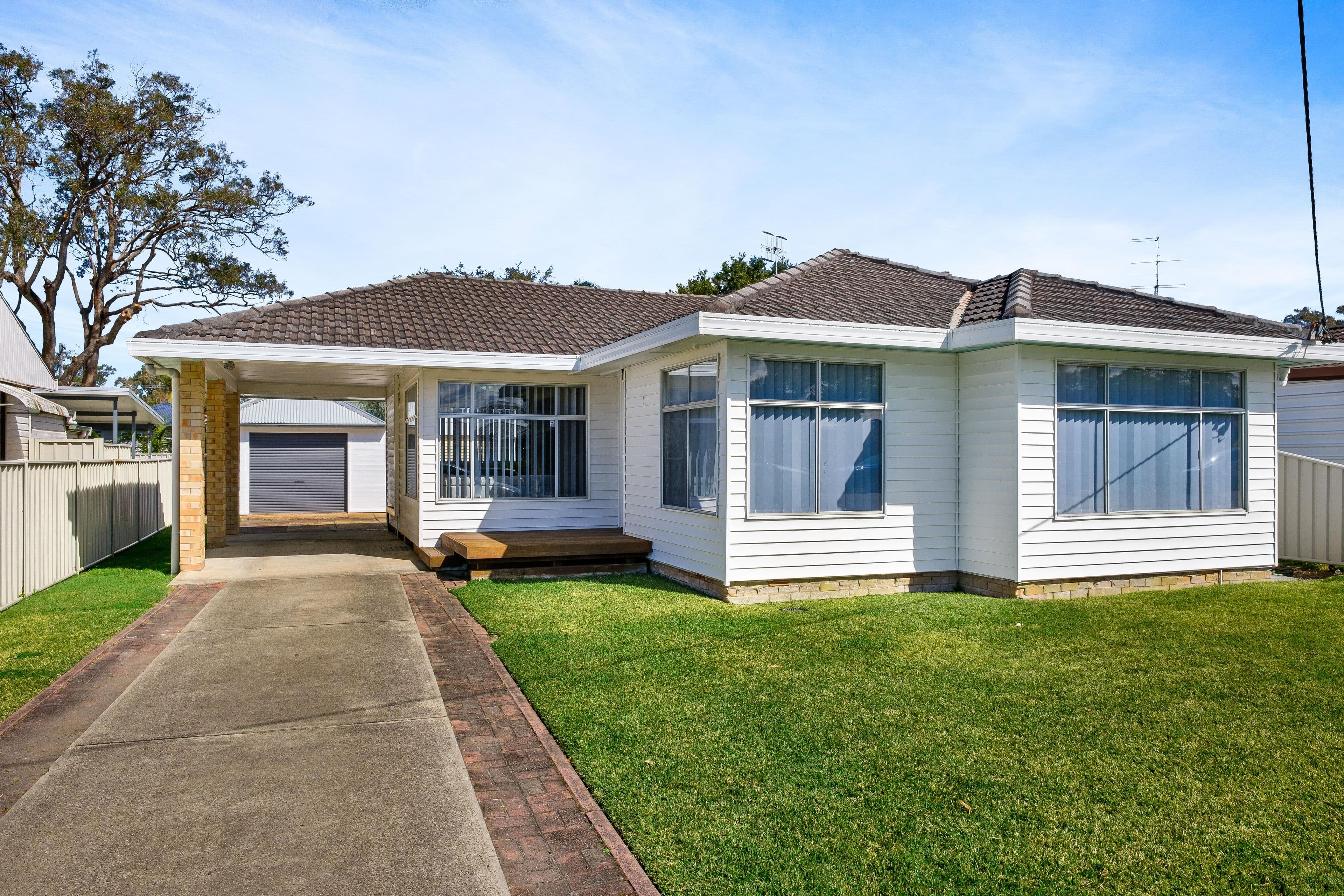 10 Cook Road, Killarney Vale NSW 2261, Killarney Vale - Image 1