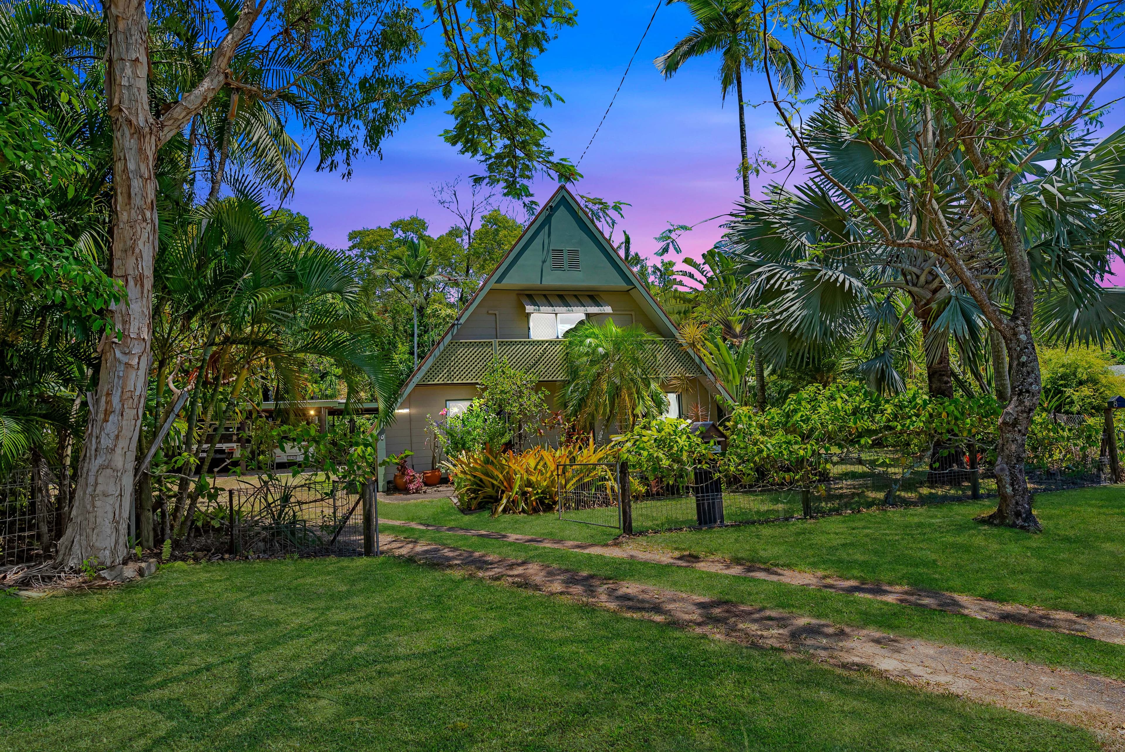 10 La Trobe Close, Trinity Park QLD 4879, Trinity Park - Thumbnail 2
