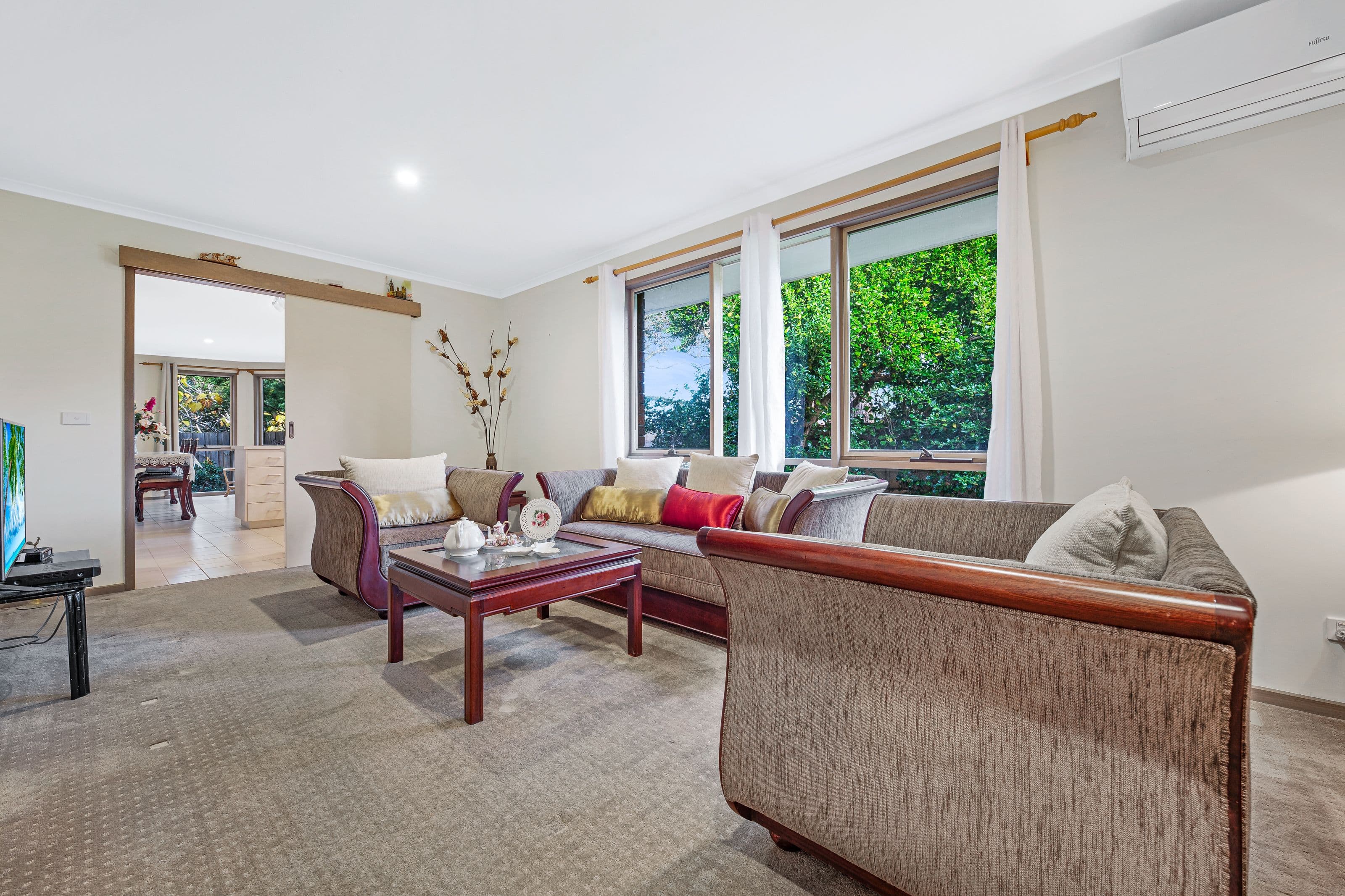 20 Coomleigh Avenue, Glen Waverley VIC 3150, Glen Waverley - Thumbnail 2