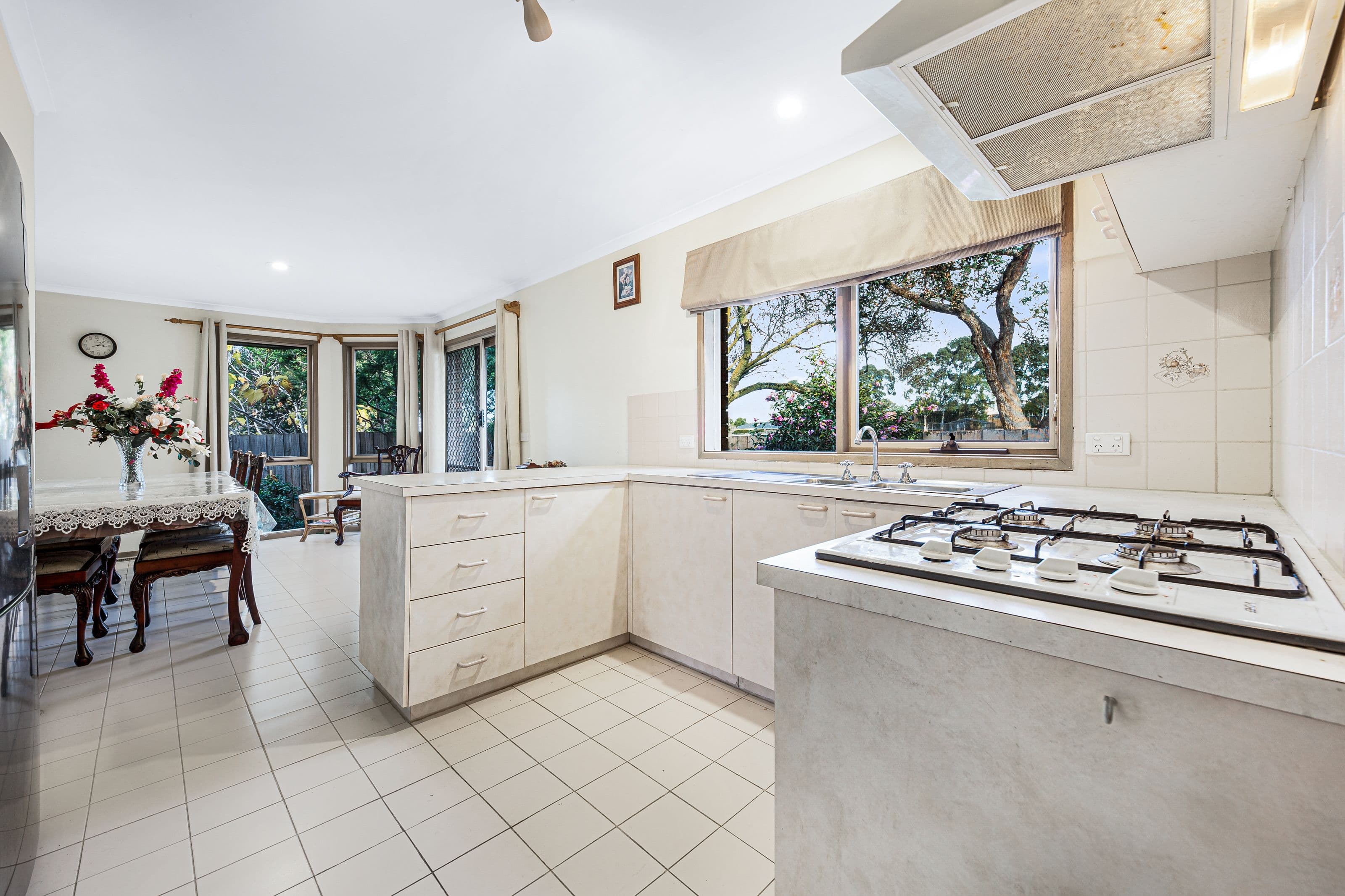 20 Coomleigh Avenue, Glen Waverley VIC 3150, Glen Waverley - Thumbnail 4