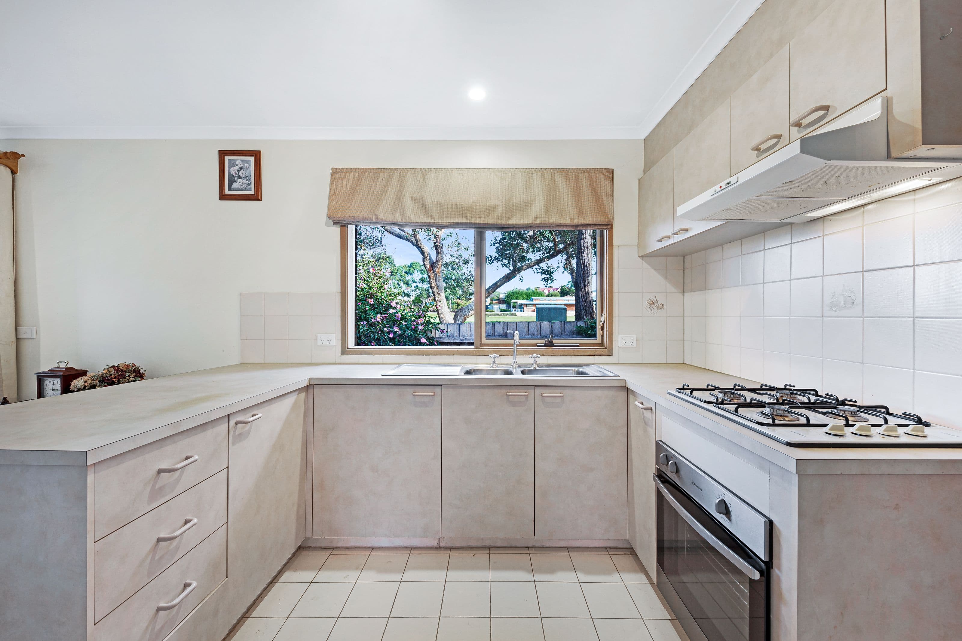 20 Coomleigh Avenue, Glen Waverley VIC 3150, Glen Waverley - Thumbnail 5