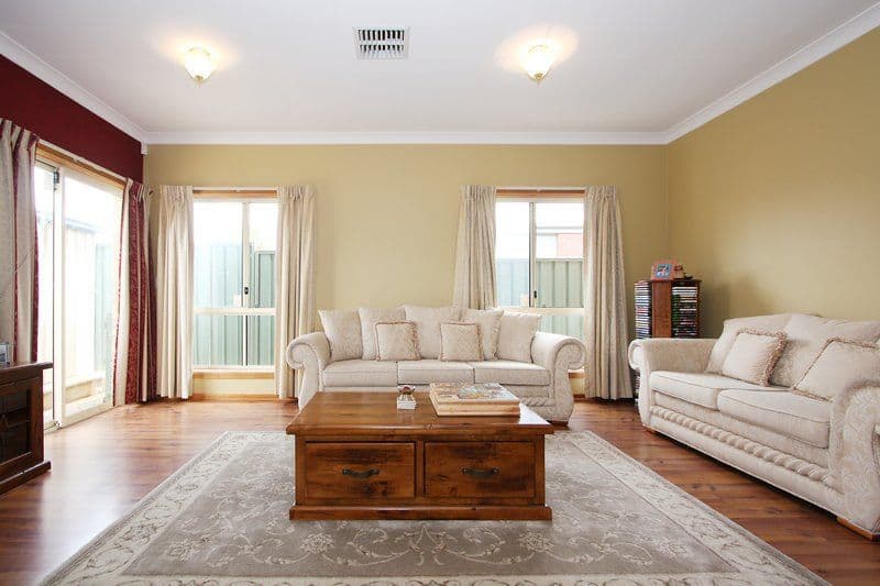 8 Dotterel Place, MAWSON LAKES SA 5095, Mawson Lakes - Thumbnail 2