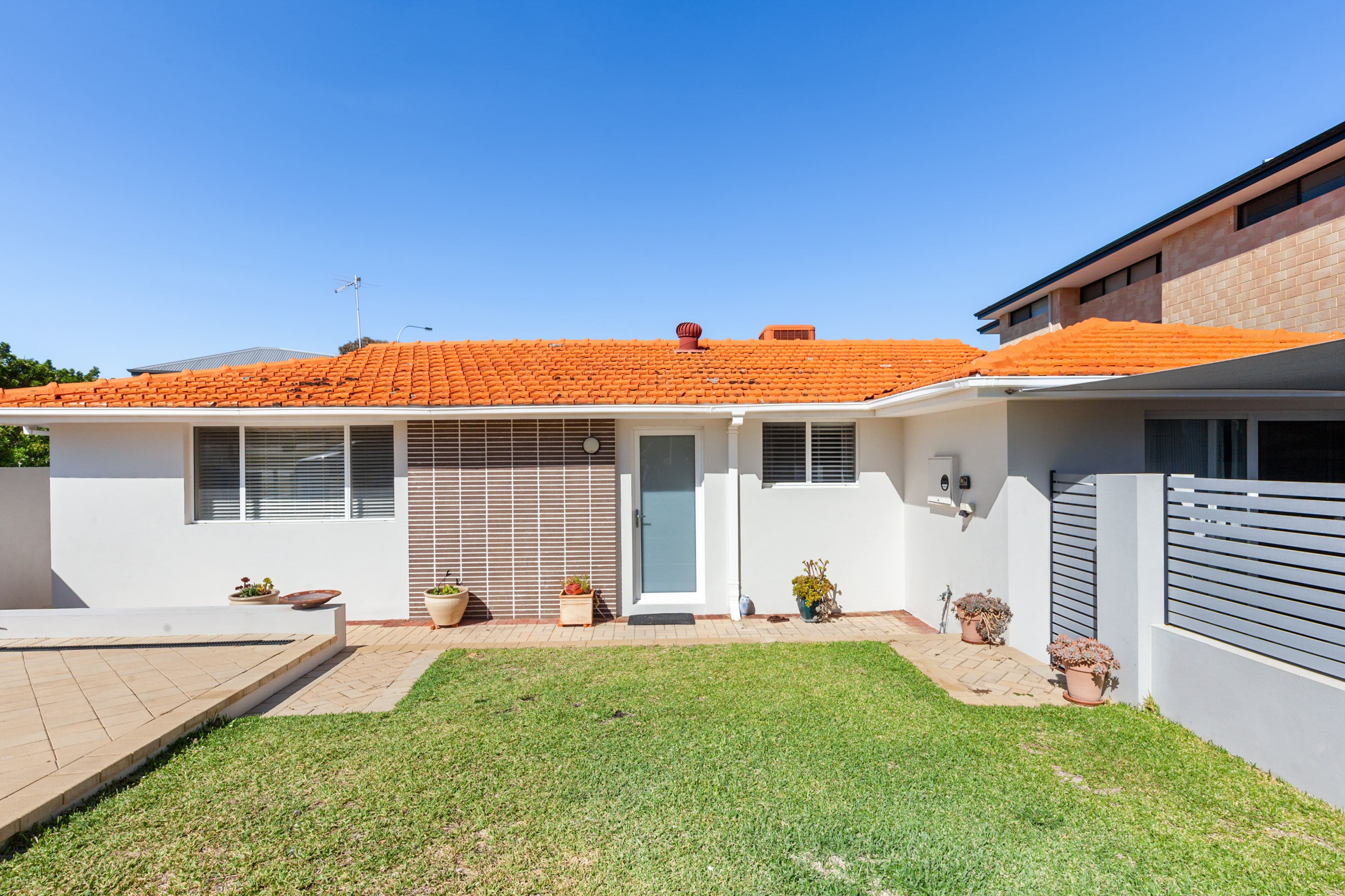 36 Clevedon Place, Kallaroo WA 6025, Kallaroo - Thumbnail 2