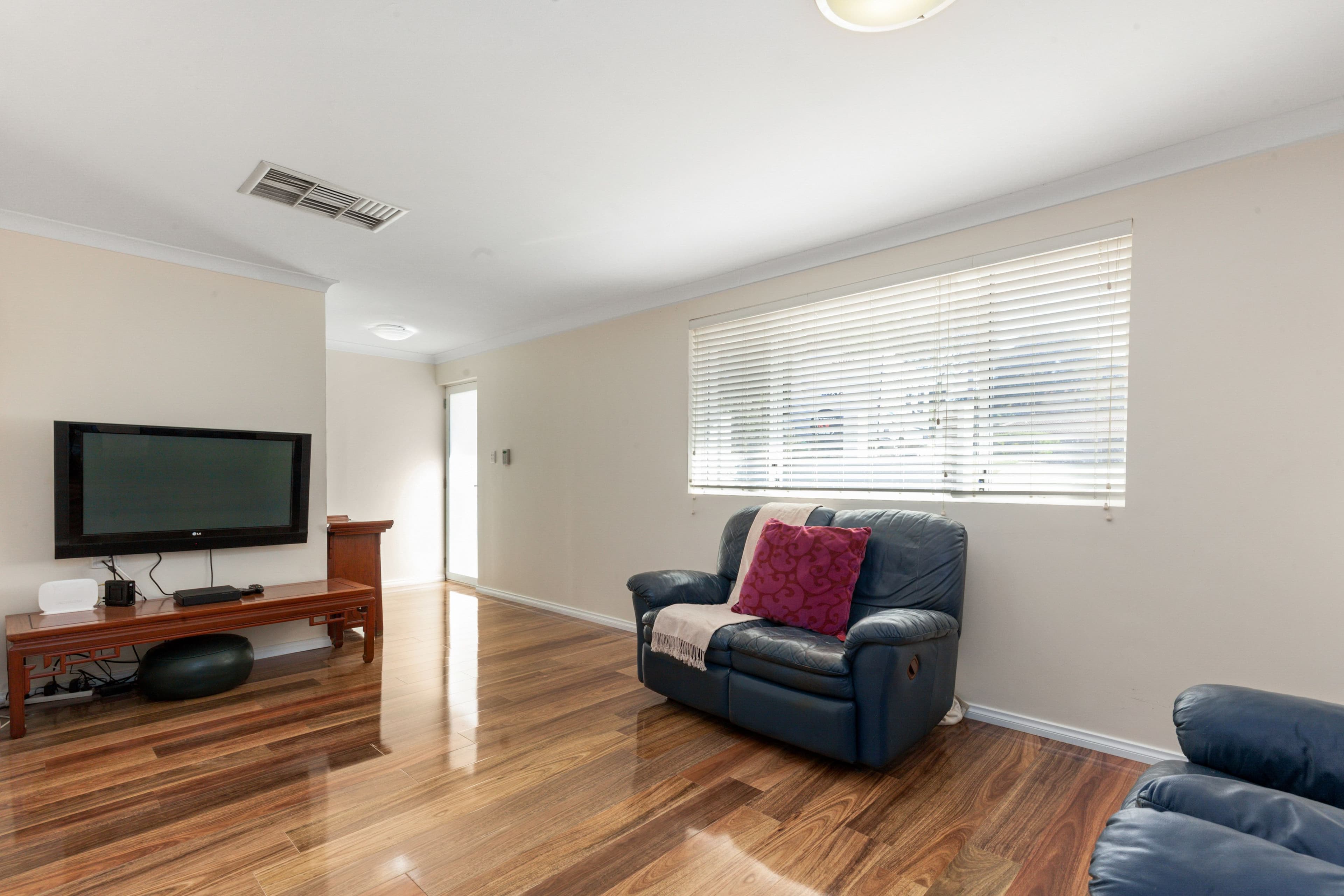 36 Clevedon Place, Kallaroo WA 6025, Kallaroo - Thumbnail 5