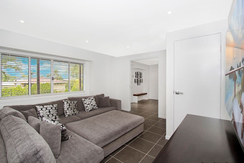 9 Bimbadeen Avenue, Banora Point NSW 2486, Banora Point - Thumbnail 8